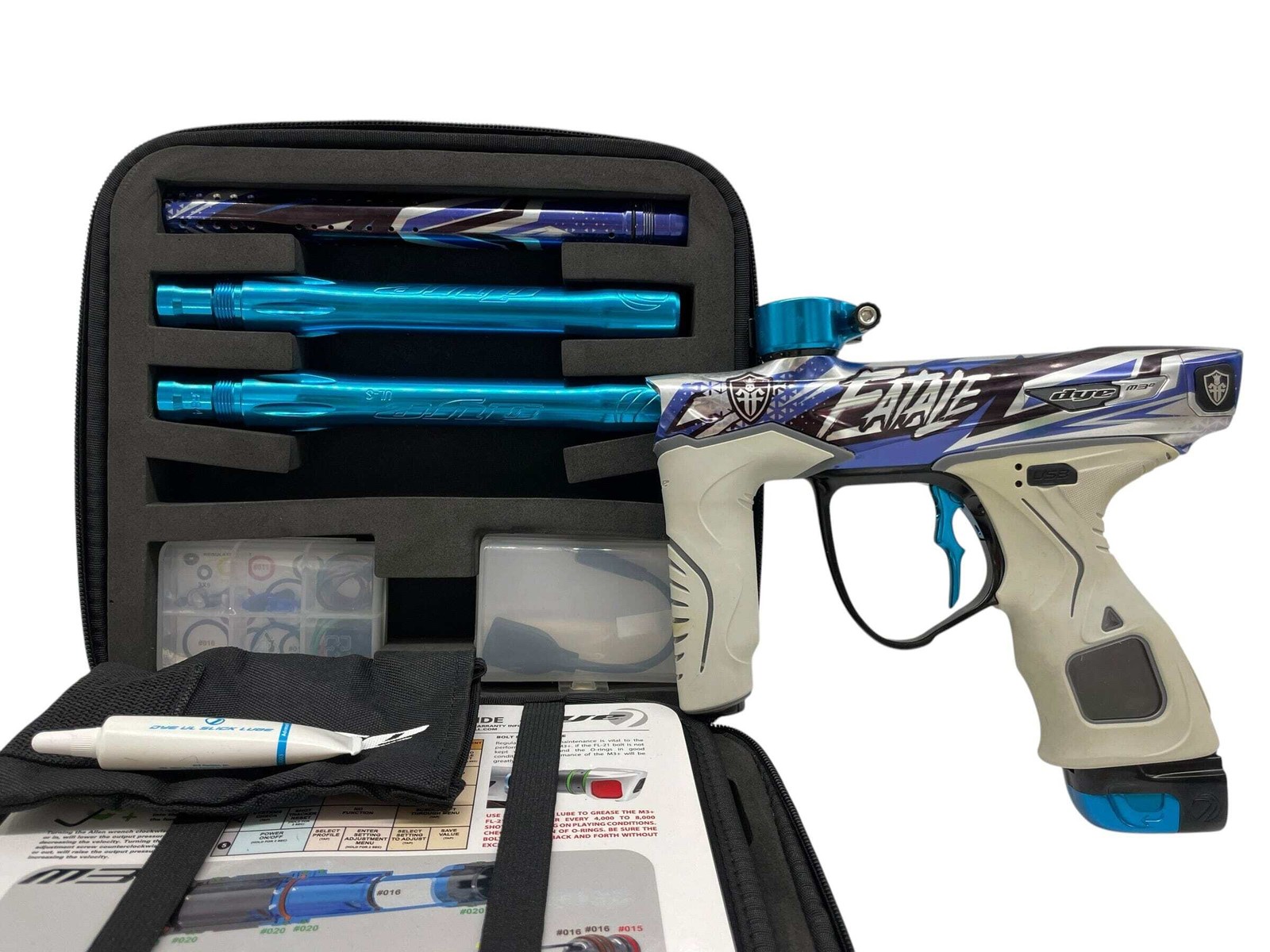Dye M3+ 2.0 LE Femmes Fatale Paintball Gun