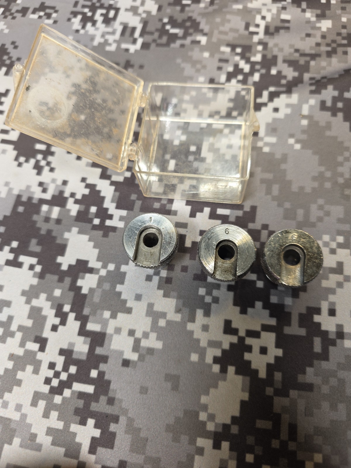 HERTERS SHELL HOLDER LOT #1 #6 #6 RELOADING PRESS PARTS RELOAD
