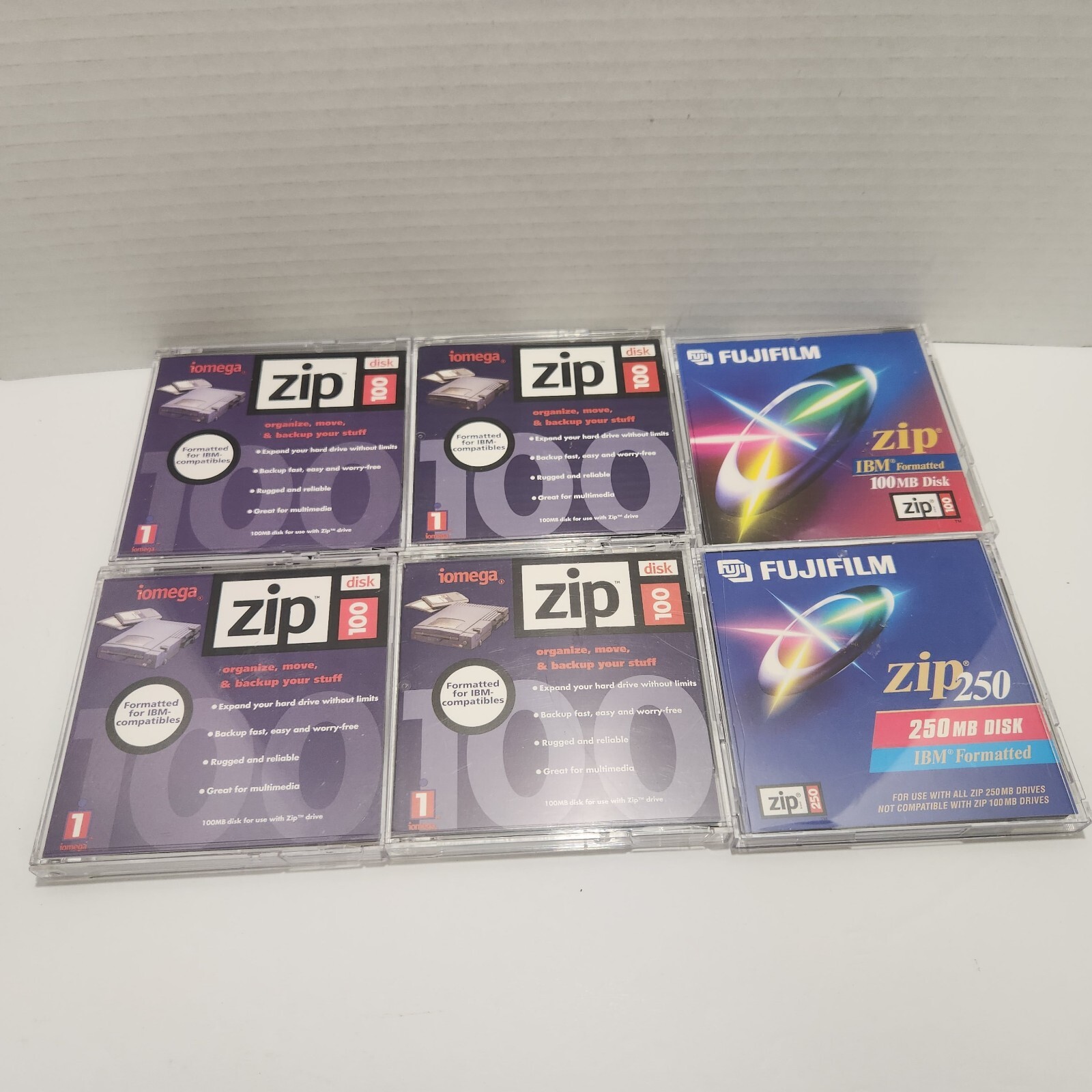 Lot Of 6 ZIP DISK- 4x IOMEGA ZIP 100 - 1x FUJIFILM ZIP 100 - 1x FUJIFILM ZIP 250