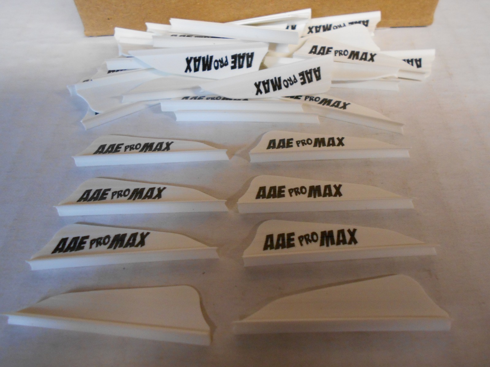 36- AAE PRO Max 1.7" WHITE Vanes! arizona archery arrow fletching