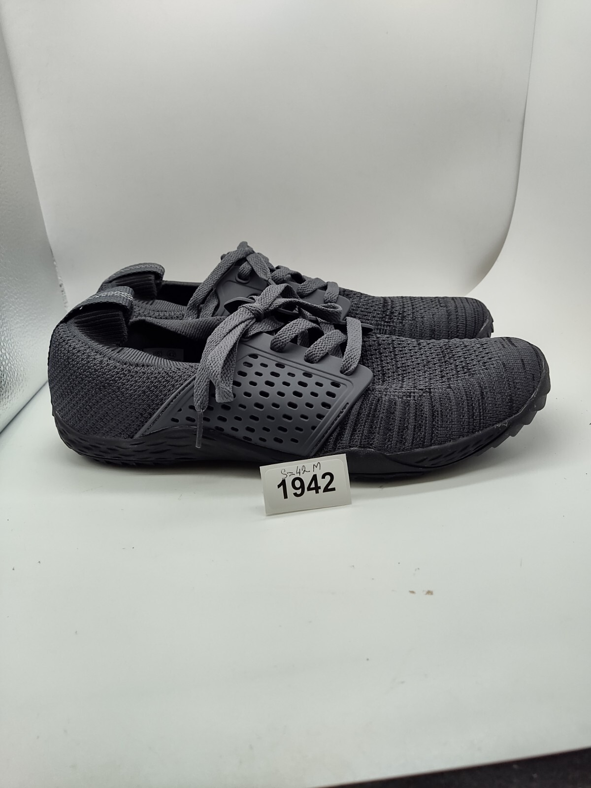 WHITIN Men's Zero Drop Sole Wide Barefoot Sneakers Gray/Black Size 9 #1942