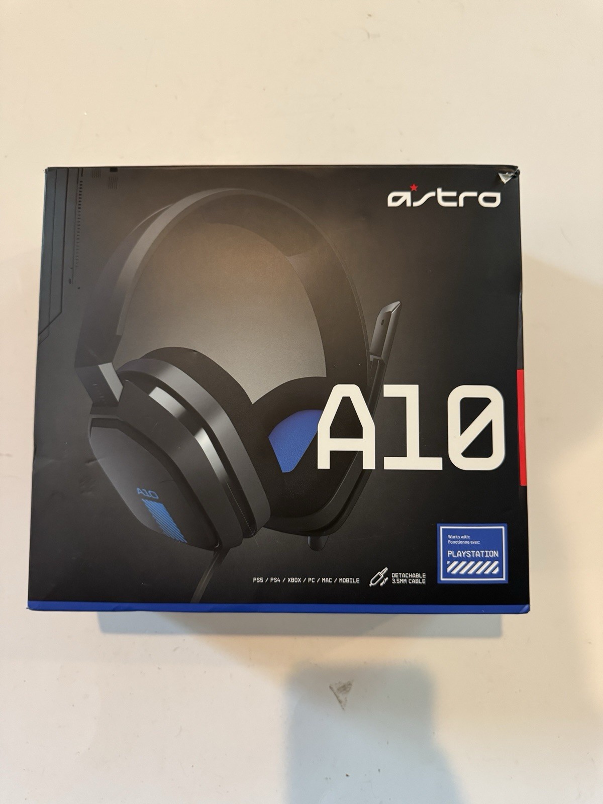 Astro A10 Wireless Headset Works with PlayStation 4 and Xbox One