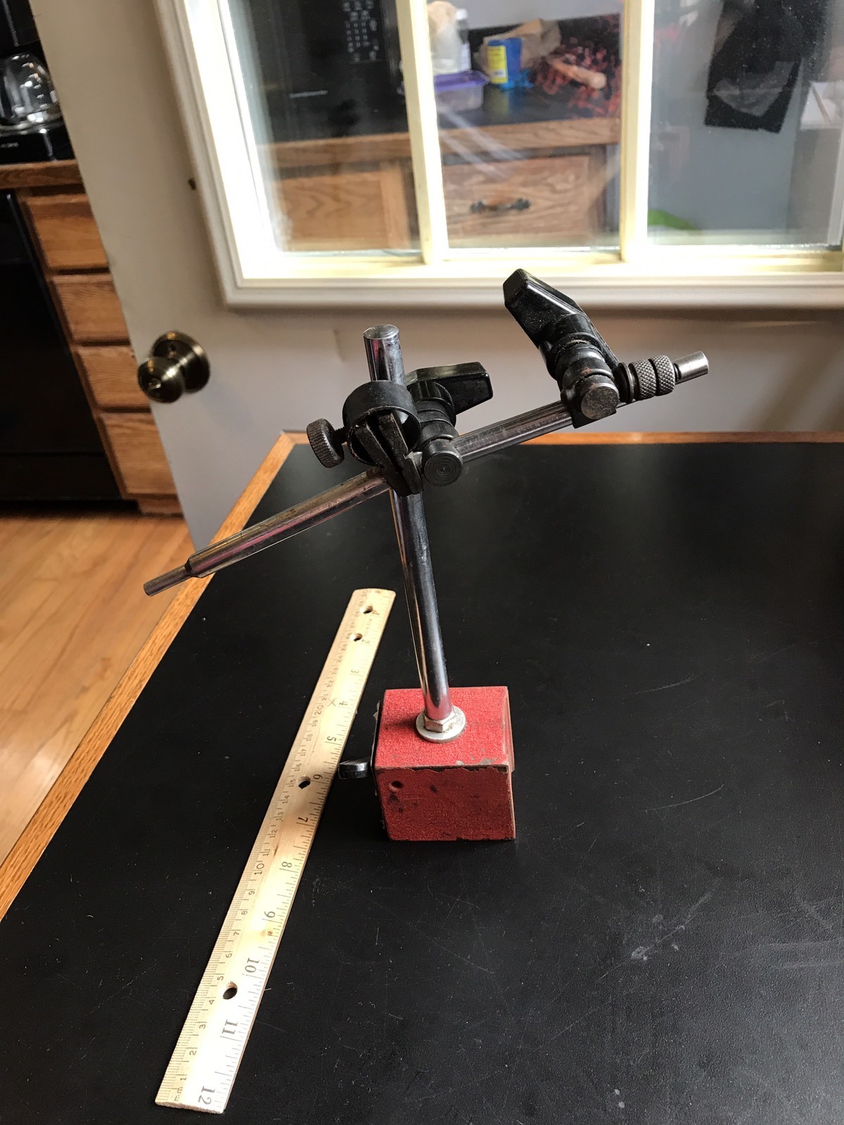 magnetic base