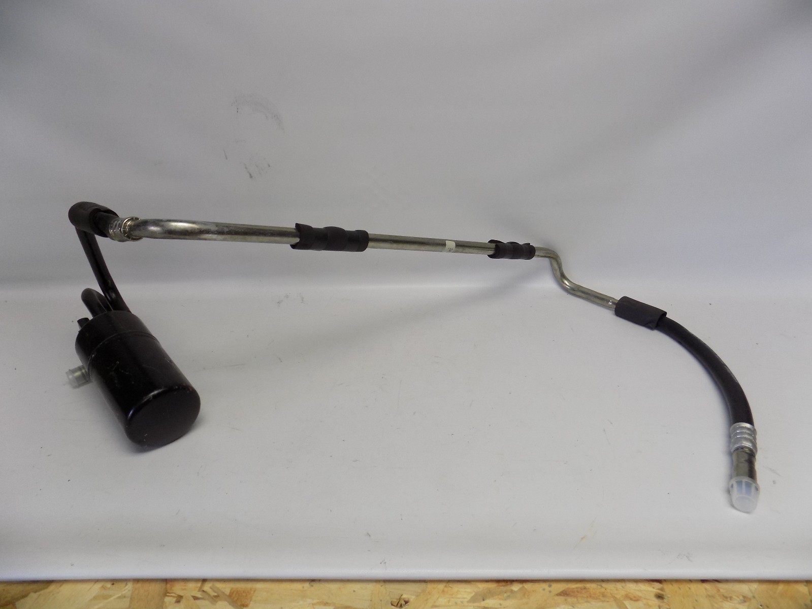 New OEM 1990 1991 Ford Taurus Air Conditioning AC A/C Accumulator Hose Line