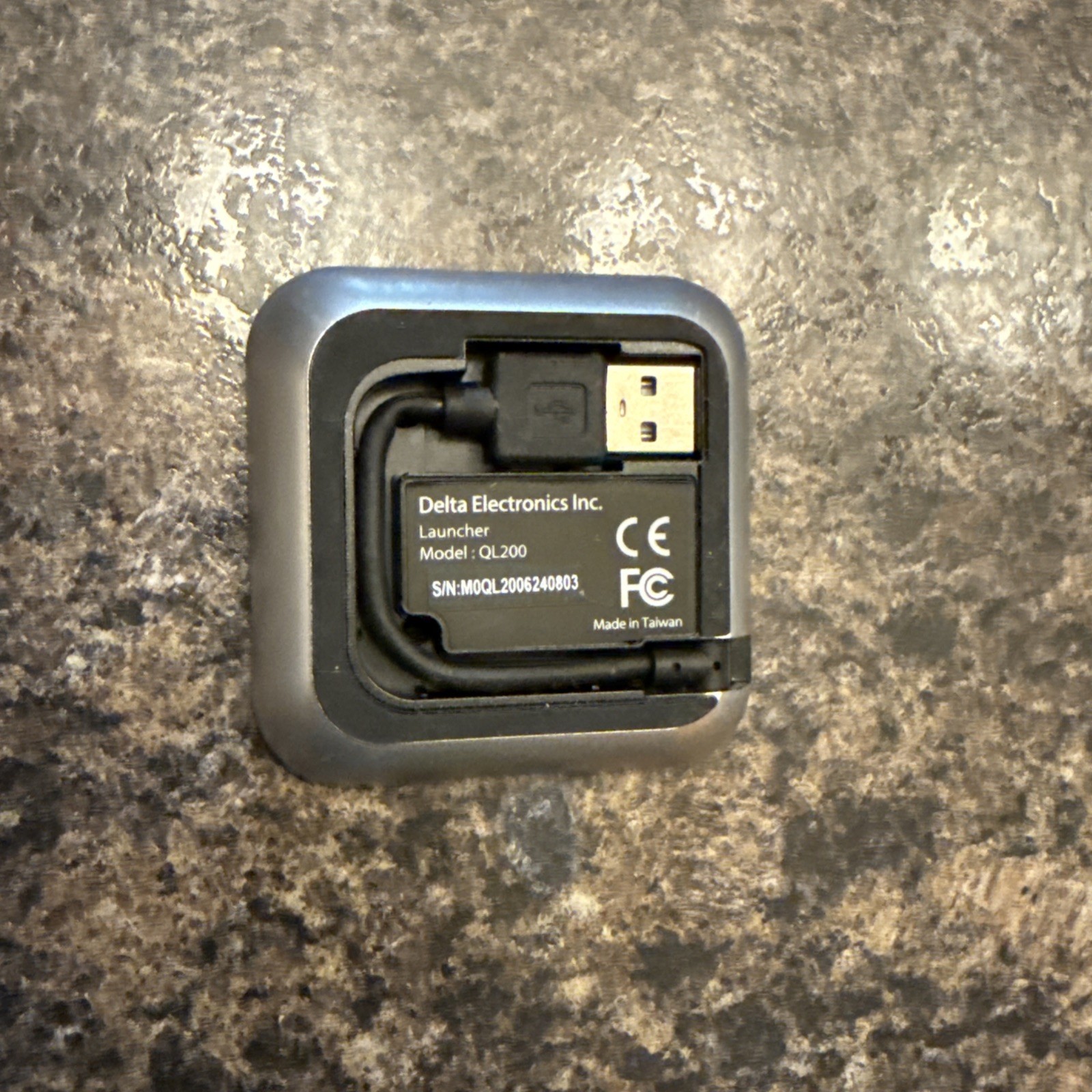 Vivitek Quick Launcher Plus Wireless Presentation System Dongle QL200