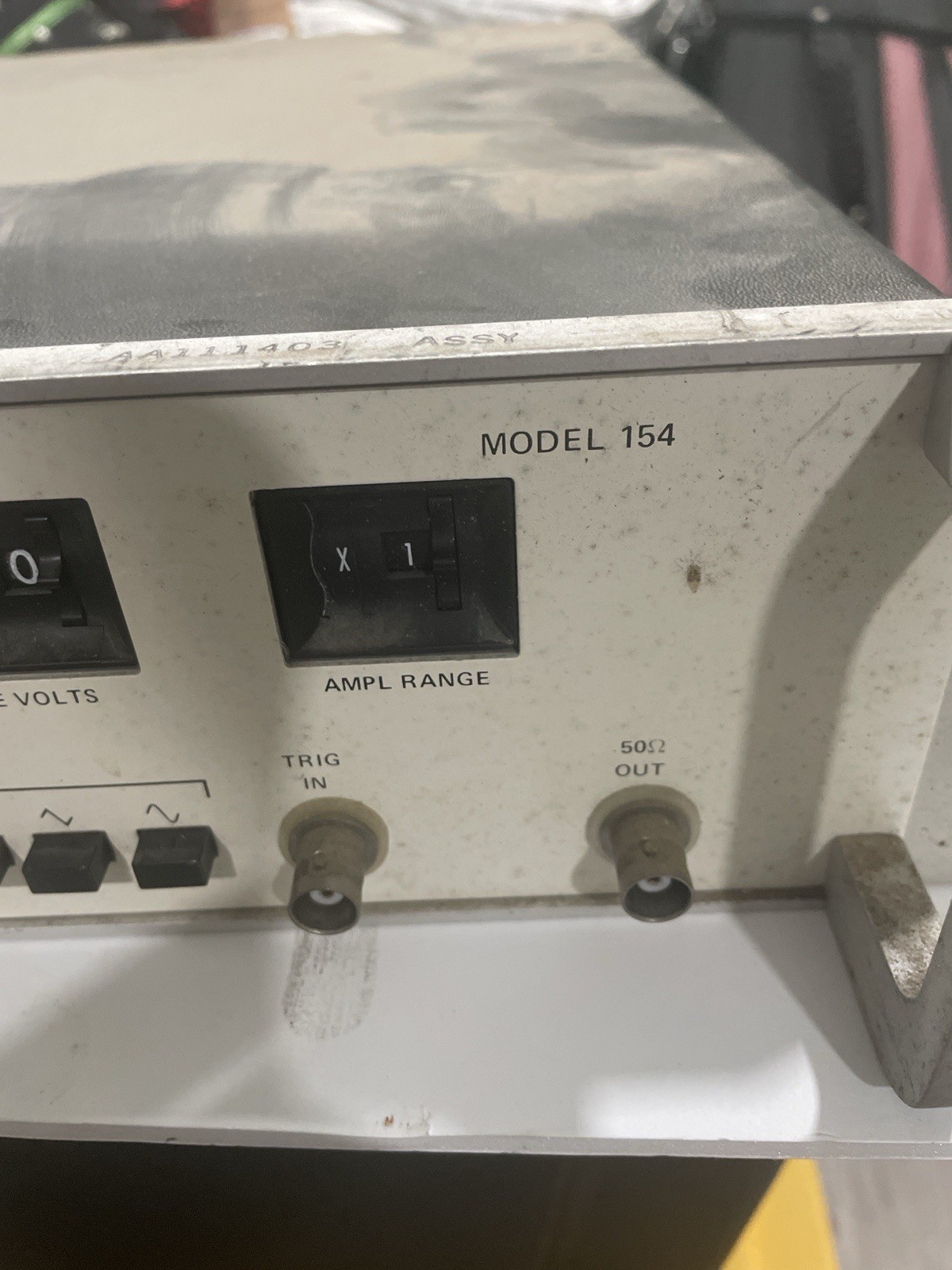 Wavetek Model 154 Programmable Waveform Generator Powers On Vintage Lab Test