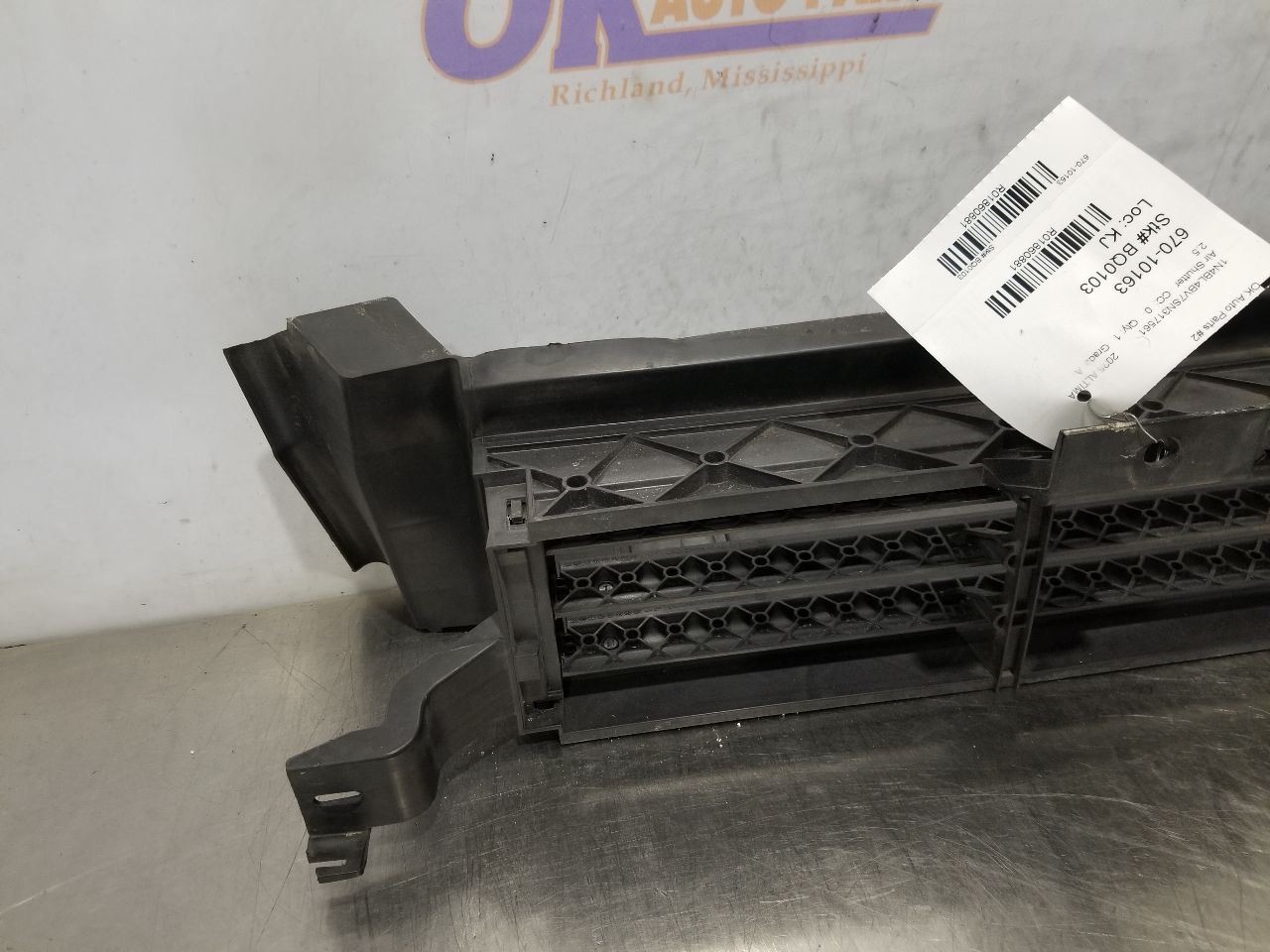 25 NISSAN ALTIMA S AIR SHUTTER 2.5L OEM