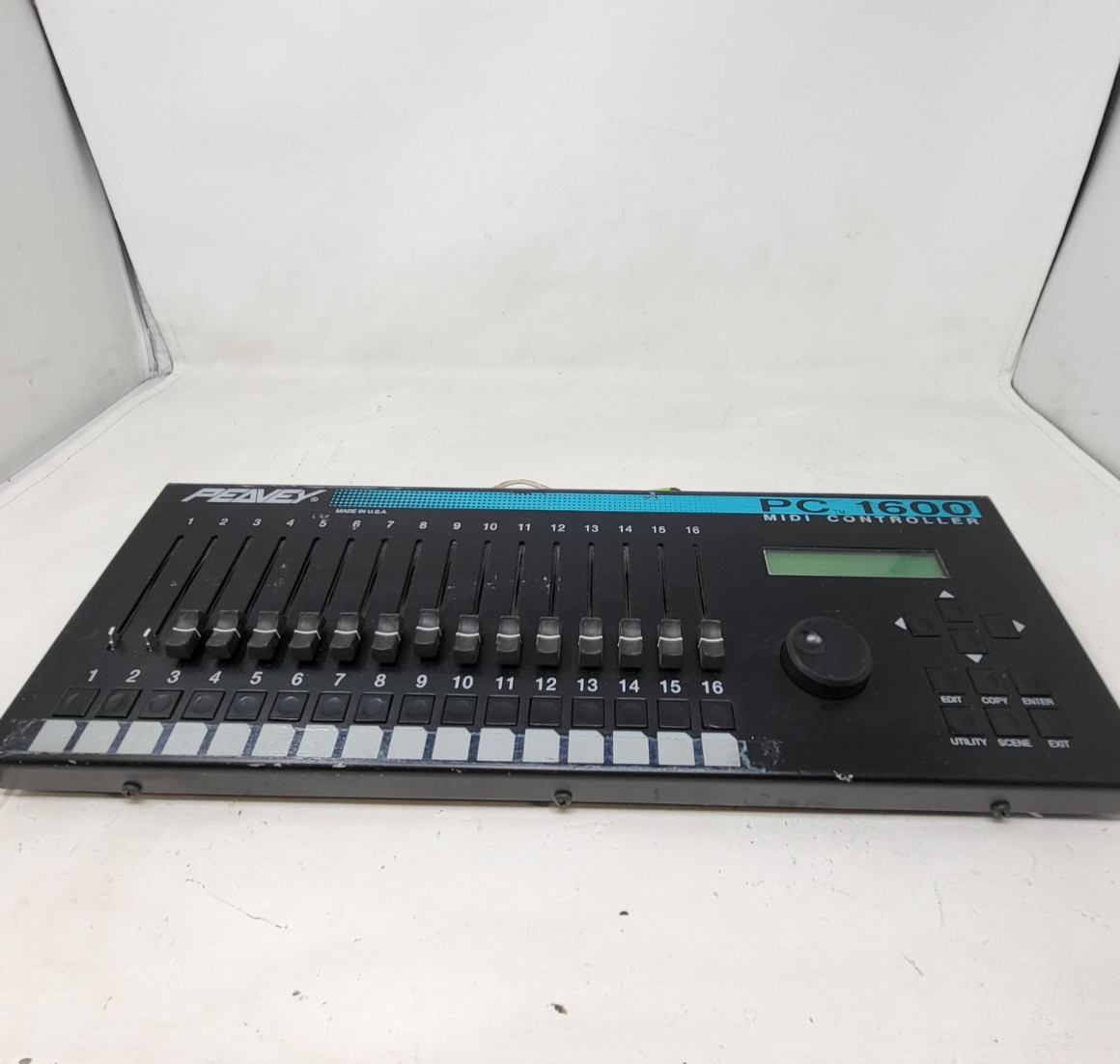 Peavey PC1600 MIDI Control Surface Powers On Error Message Tested READ PARTS