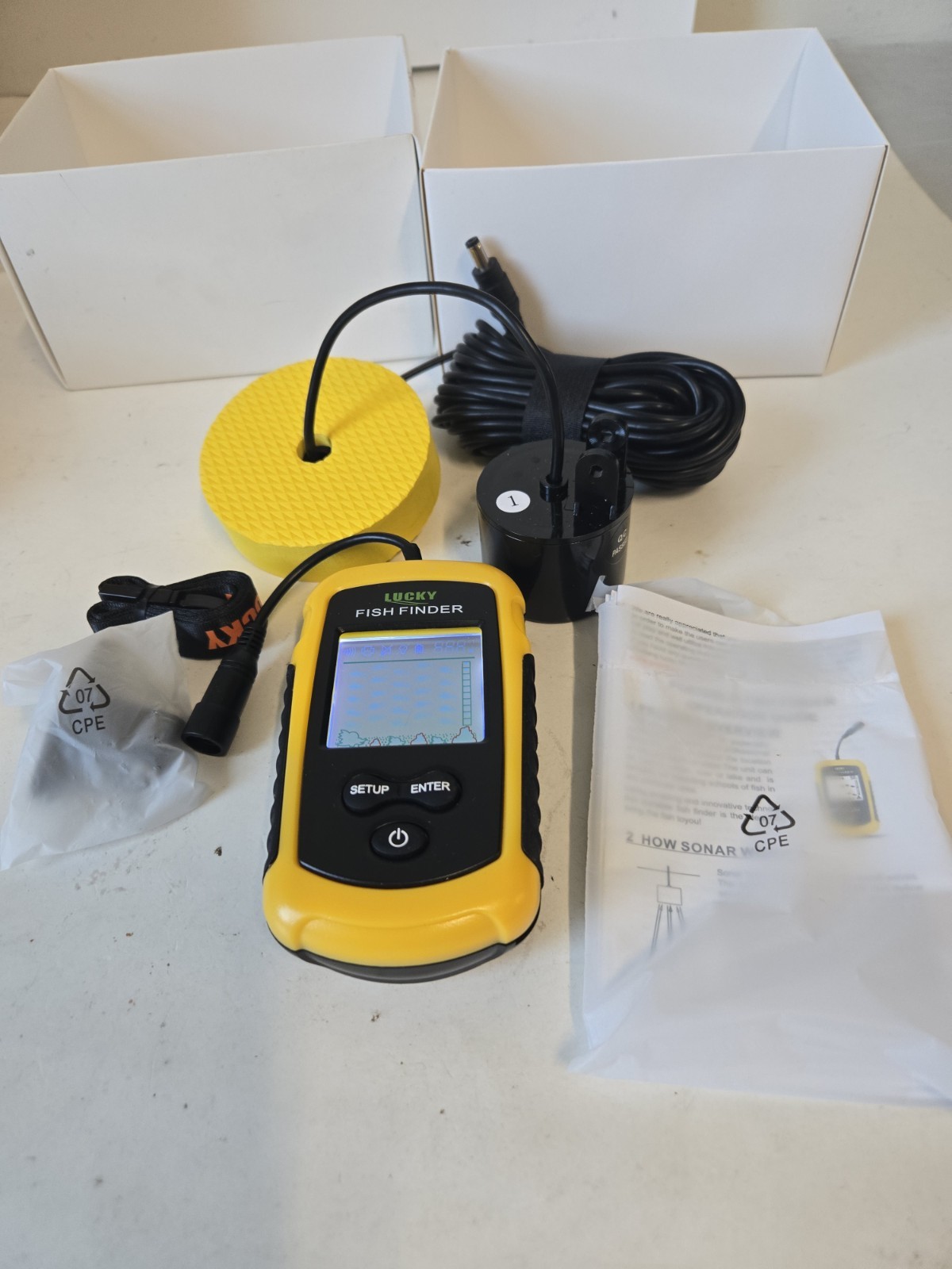 LUCKY Portable Fish Finder – Handheld Sonar, LCD Display, Castable Transducer Cm