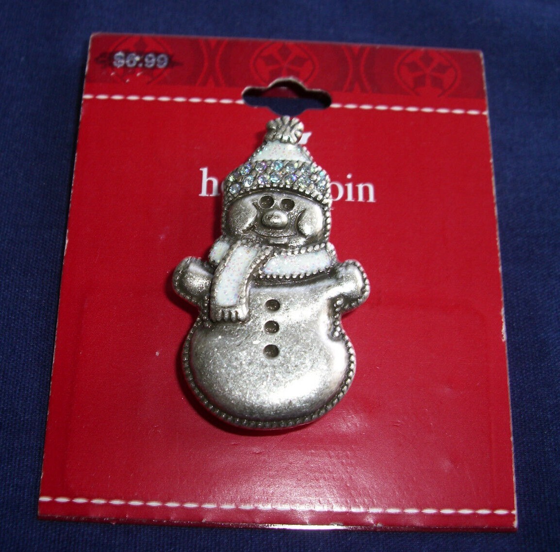 Snowman with hat and scarf (NOS) Pin, 1" x 1 3/4"
