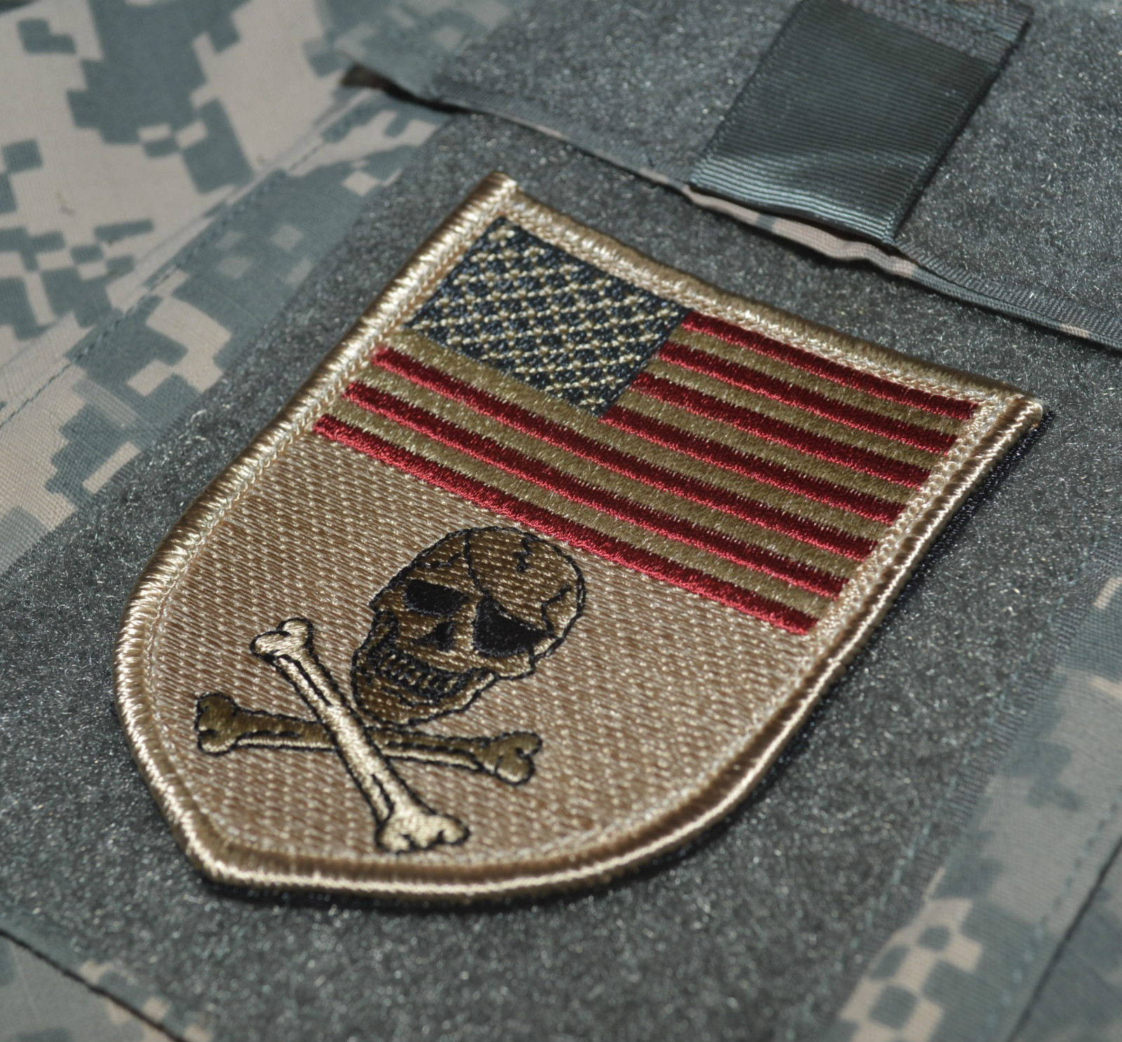 AIR FORCE ACADEMY SERE RETURN WITH HONOR TRAINING Shoulder Sleeve Insignia PATCH
