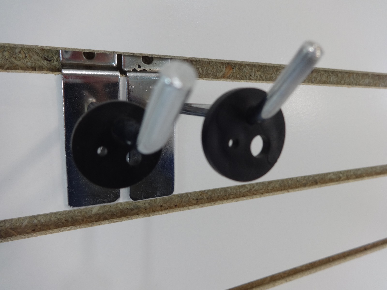 Qty. 100 3-Holed Design Inventory Control Product Stop Peg Hook Shelf Management