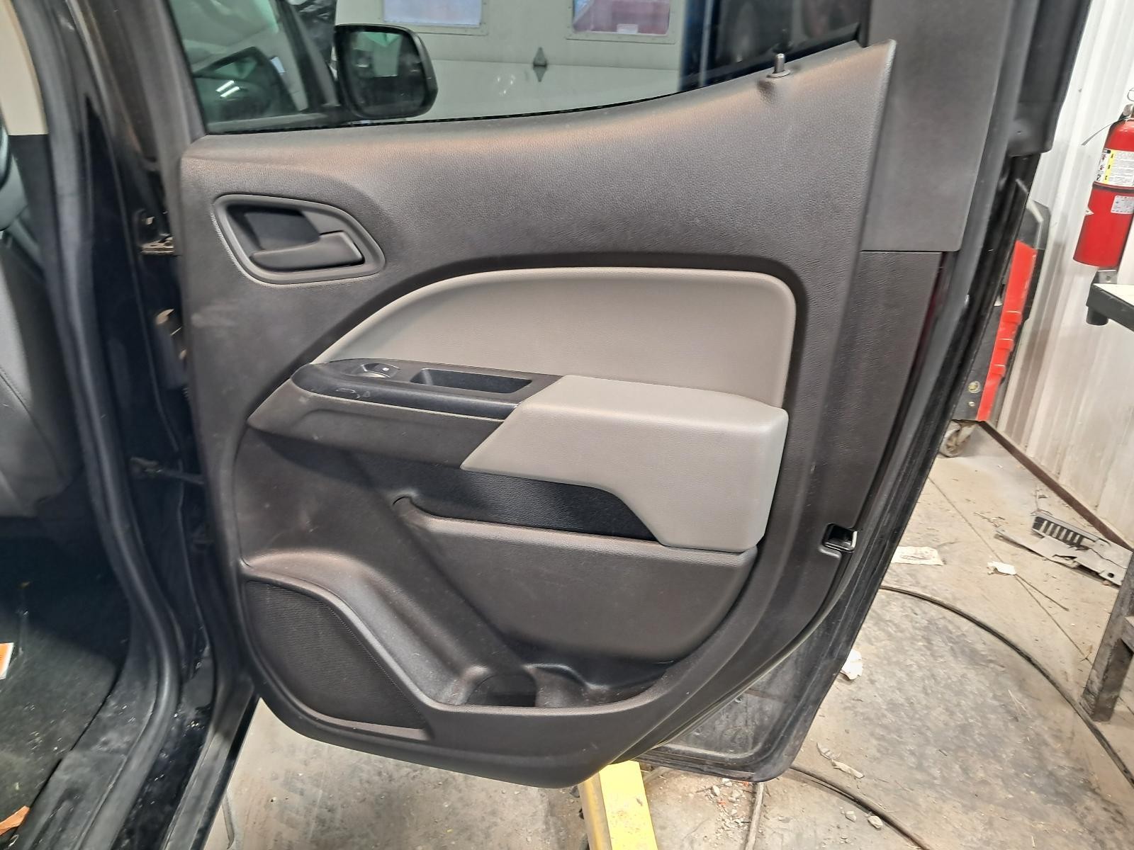 2016 GMC CANYON RR Door Trim Panel