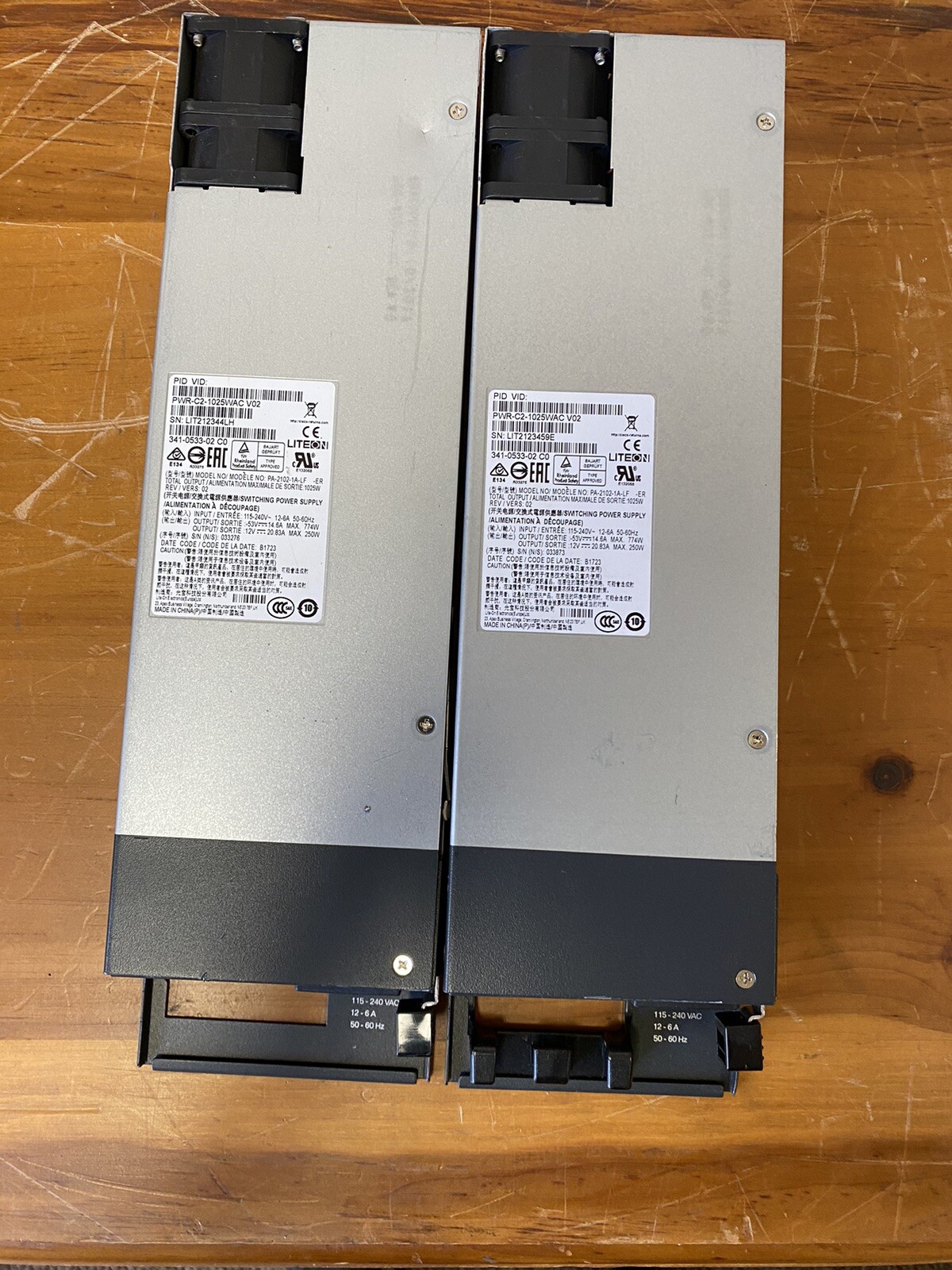 2 X  Cisco Catalyst 3650 2960XR PWR-C2-1025WAC 1025 Watt Power Supply