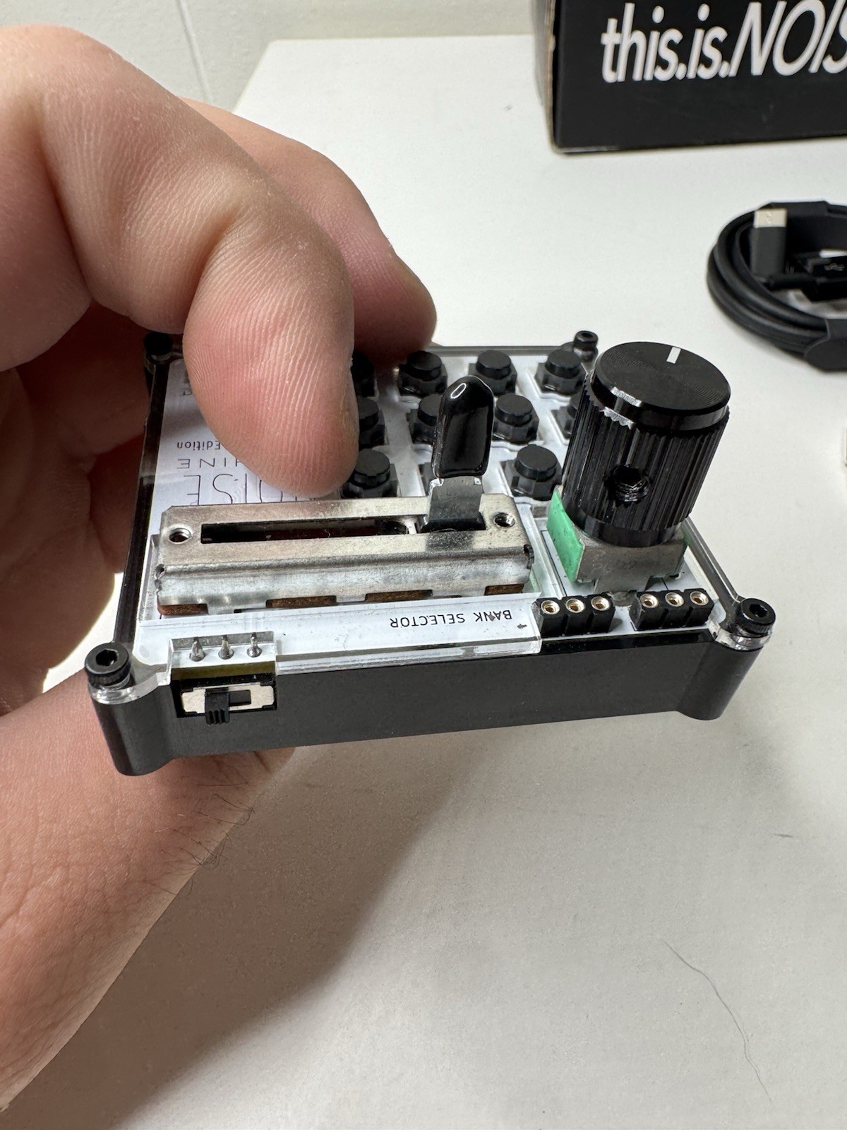 this.is.noise NMSVE Bluetooth Midi Controller Straight Vibin' Machine