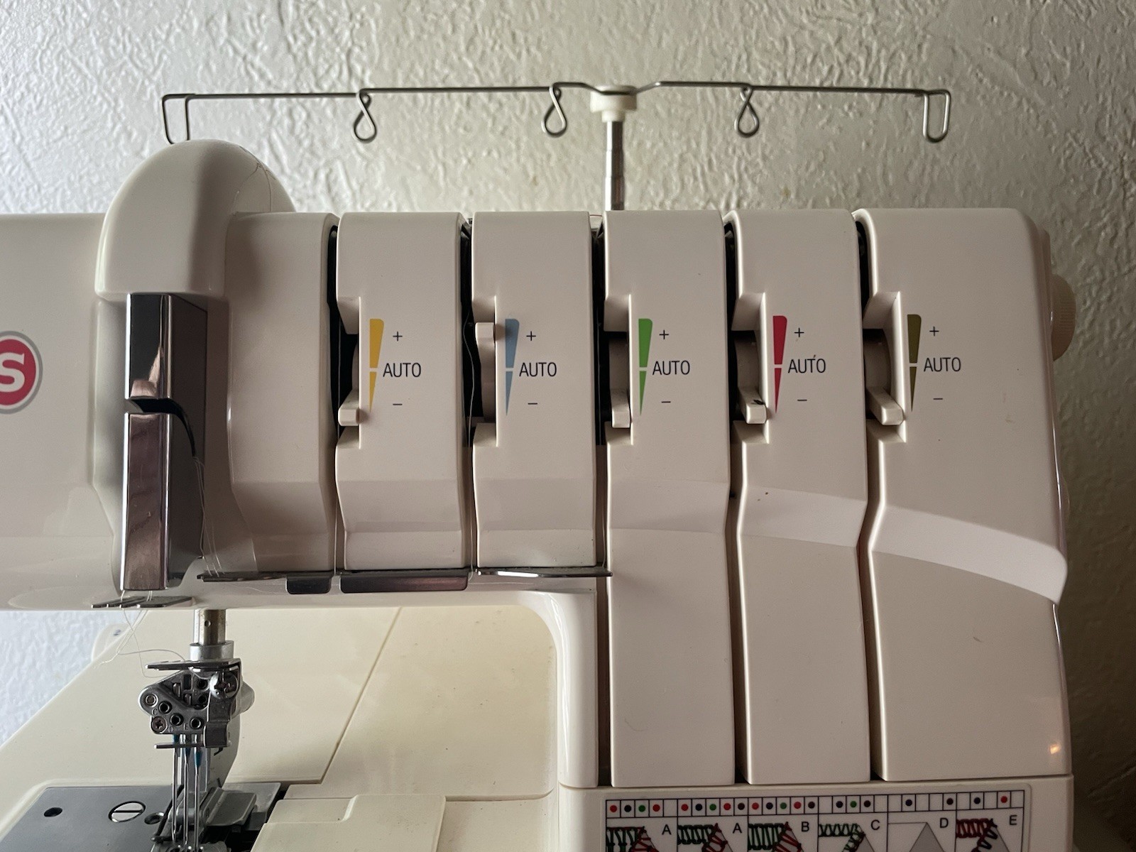 Singer Sewing Machine 14T968DC Professional 5 Serger Beautiful Machine!
