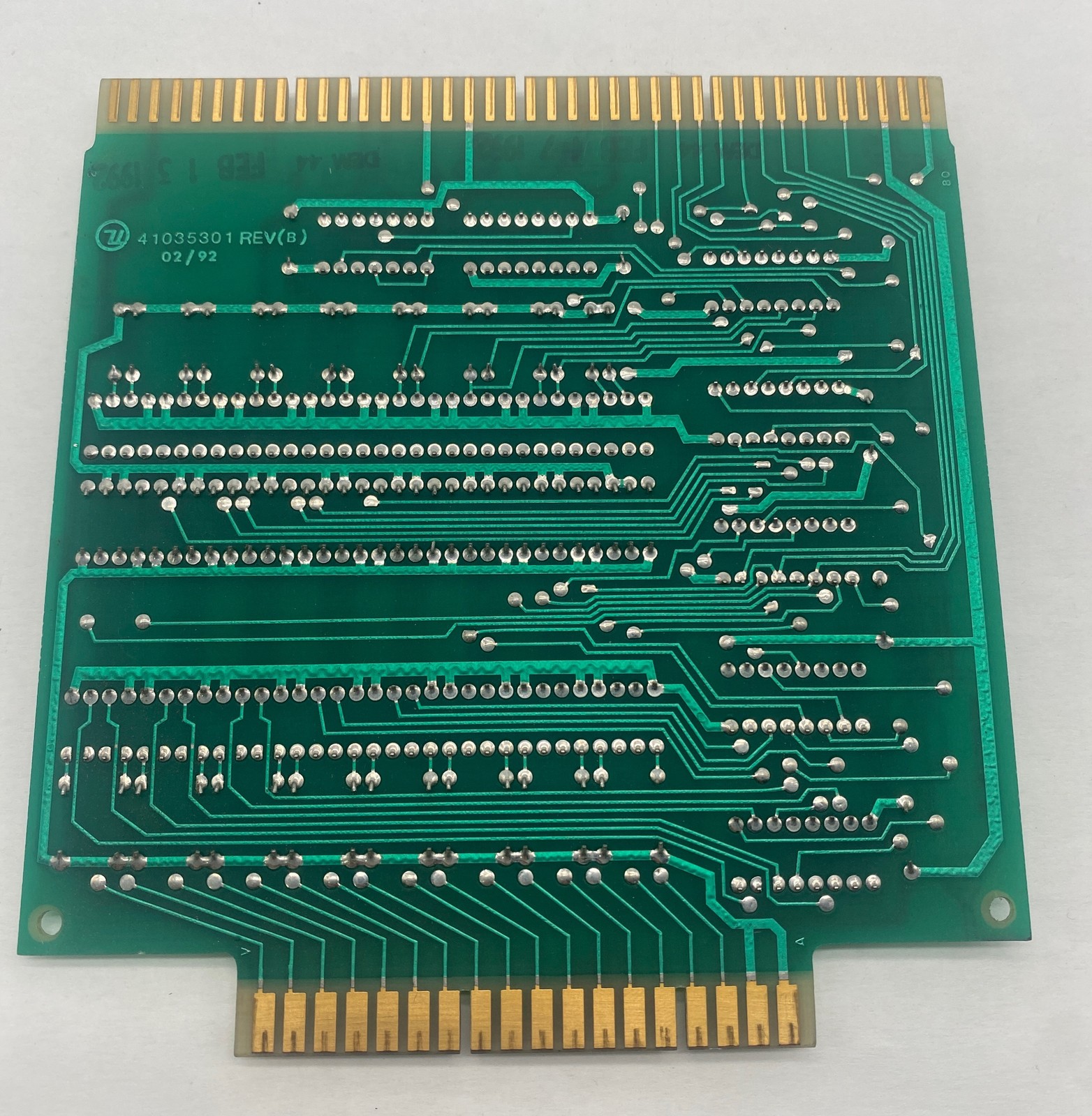 Universal Instruments 41035401- B 32DC Card