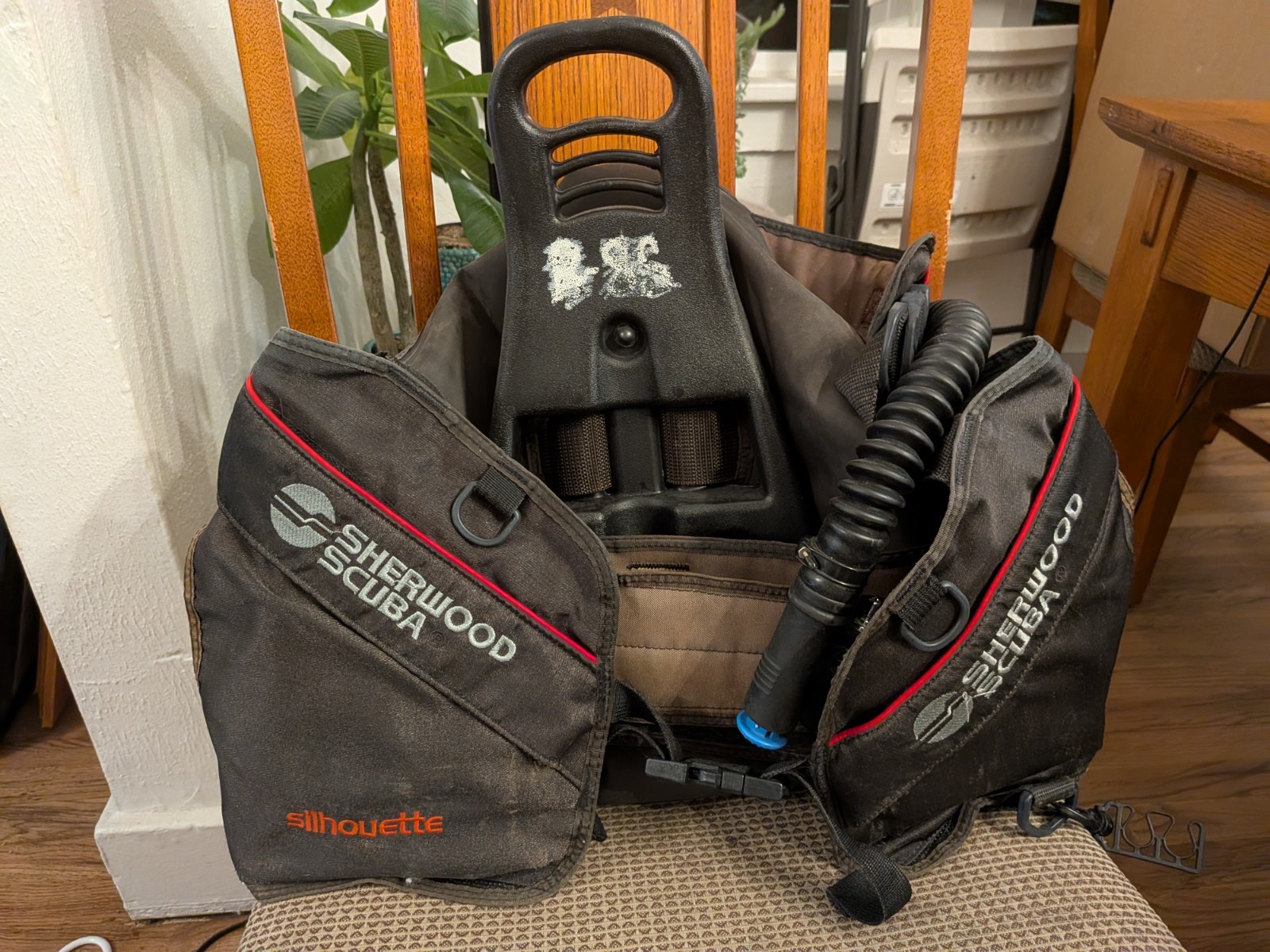 Sherwood Silhouette Scuba Gear Small Size DIVERS VEST Buoyancy Compensator