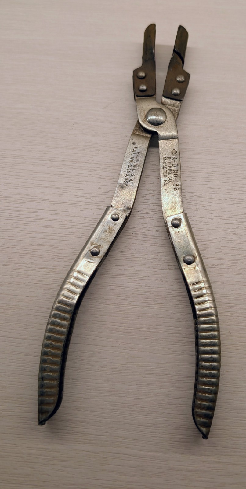 Automobile Light Bulb Puller KD 136 Lancaster PA