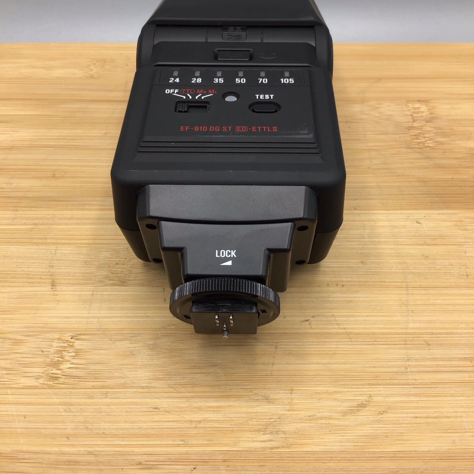 Sigma EF-610 DG ST Electronic Flash For Canon With Bag.