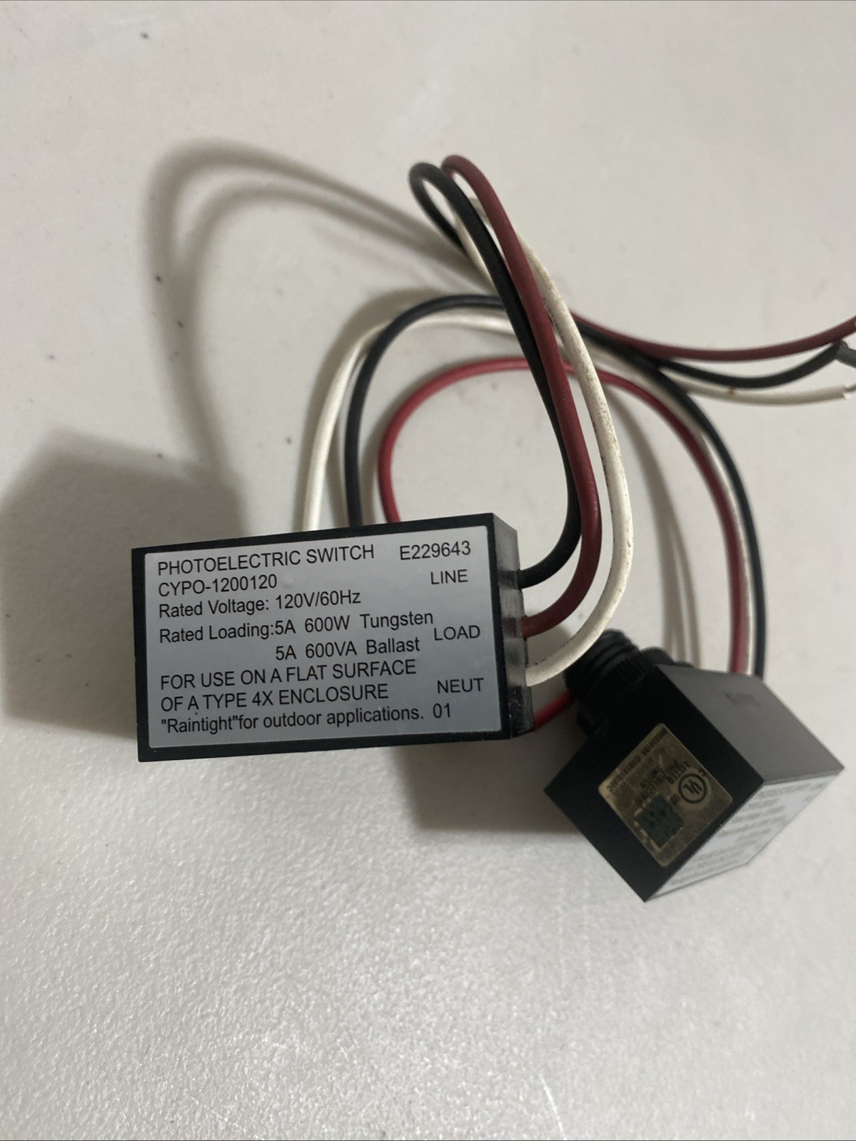 PHOTOELECTRIC SWITCH CYPO-1200120 LOT -2