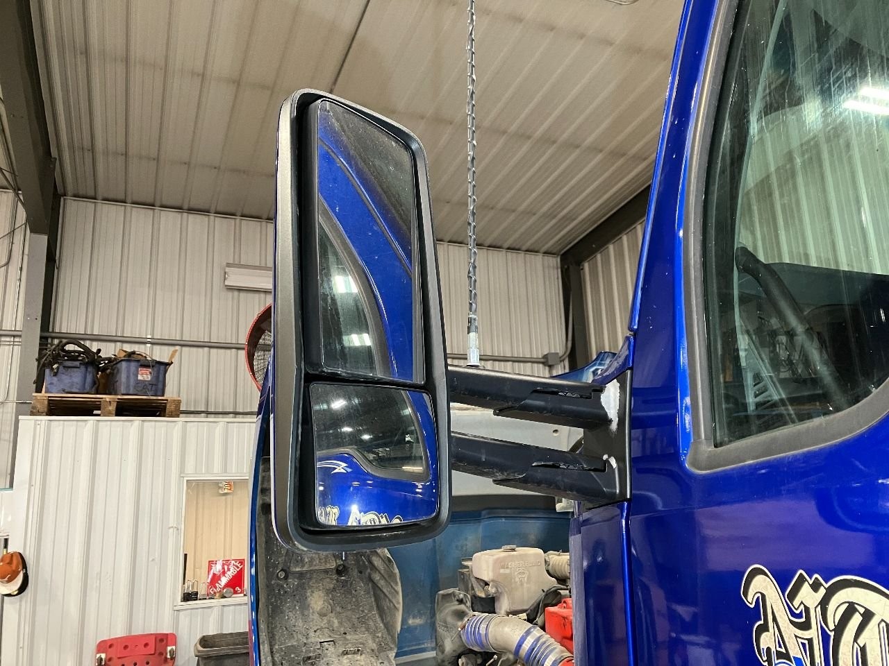 2012-2027 Kenworth T680 POLY Left/Driver Door Mirror - Used