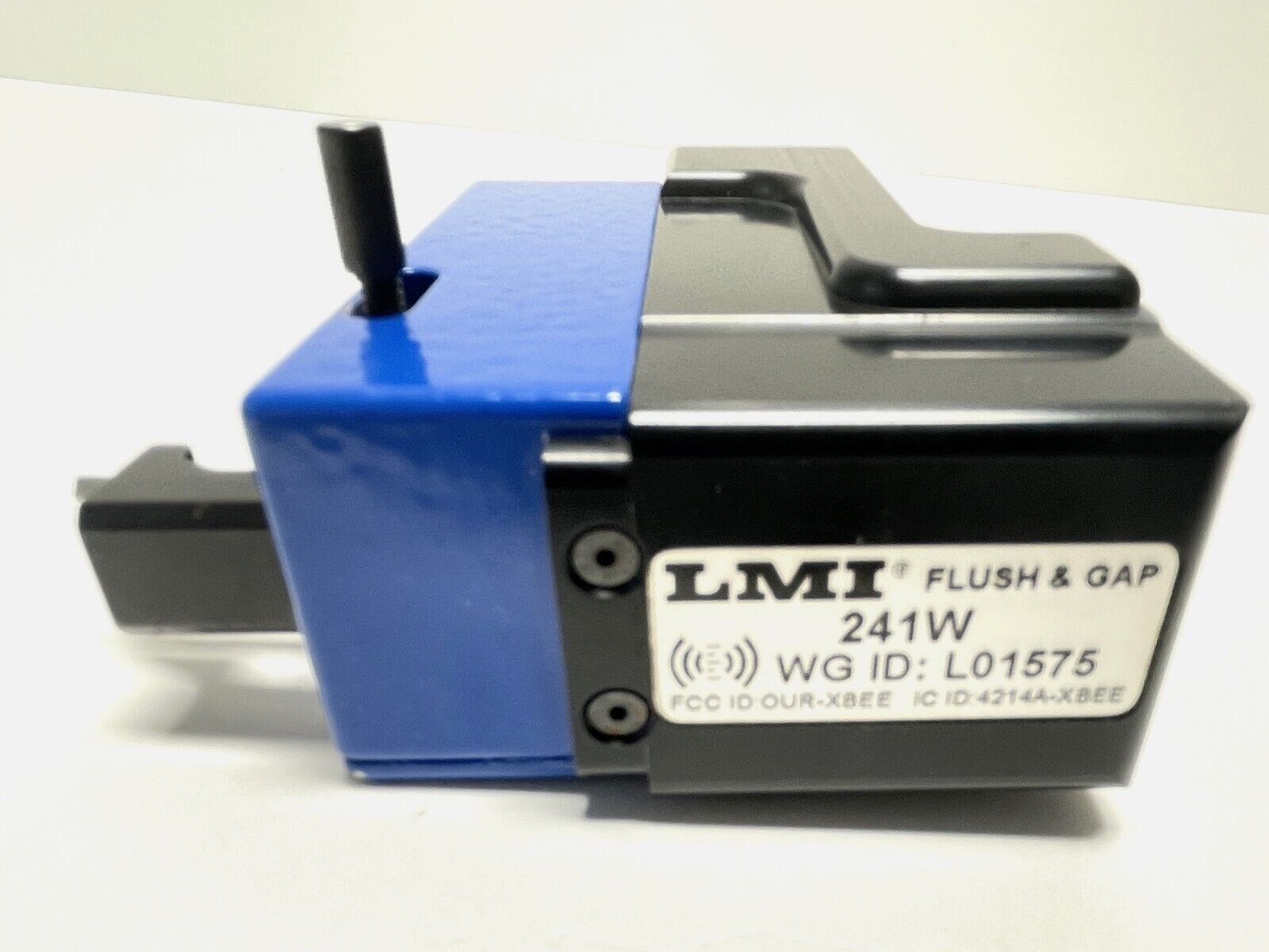 LMI 241W Flush & Gap Transducer w/ 720-D Master Block