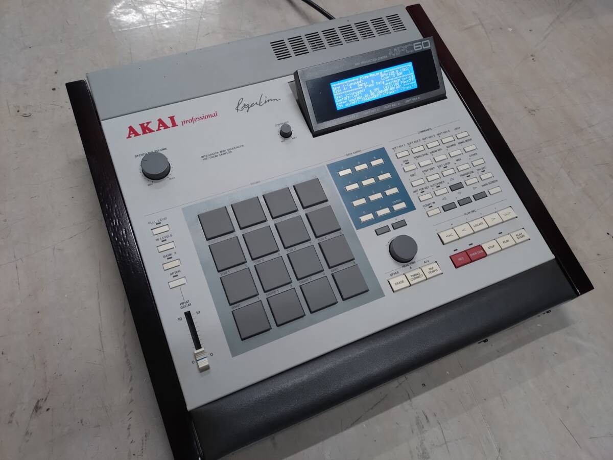 AKAI MPC60 mk1 Sampler Drum Machine OS 3.15 2MB LCD SD Drive Europe 220V