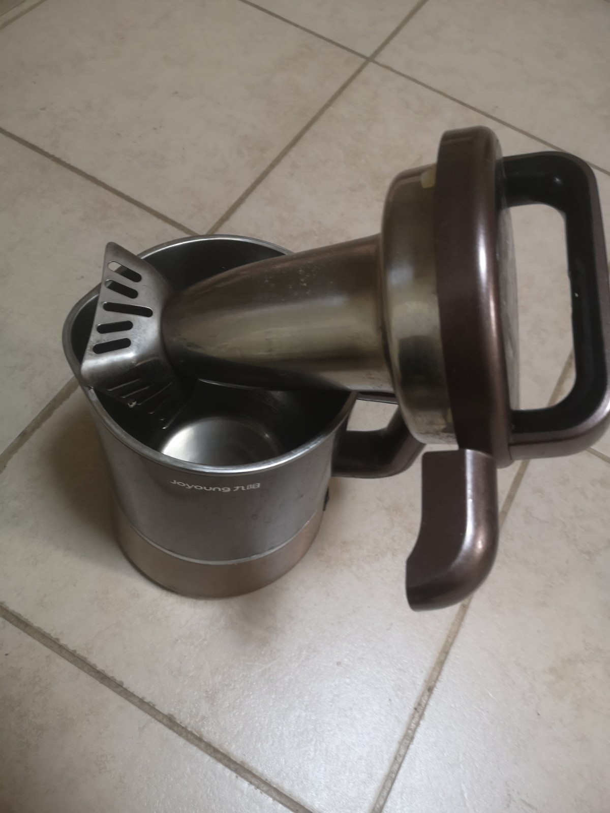 Joyoung DJ12U-A903SG Fully Automatic Soy Milk Maker