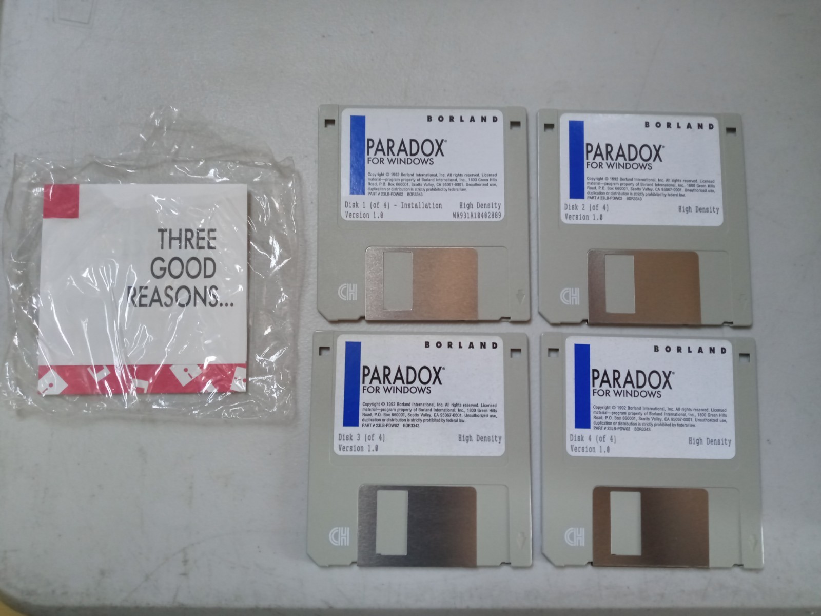 Vtg 1992 Borland Paradox Version 1.0 3.5" Floppy Disk Set of 4 for Windows 3.1