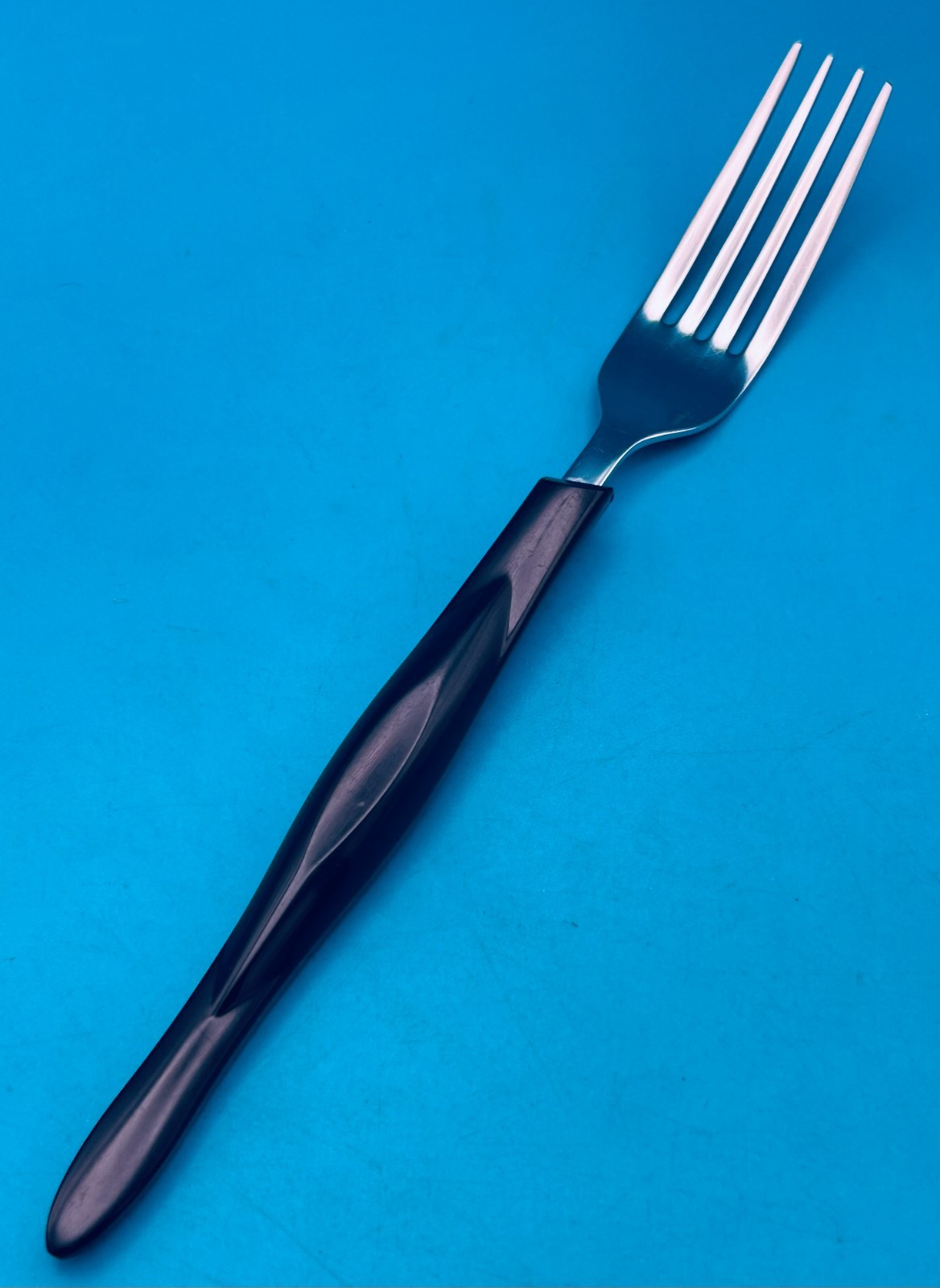Cutco CUE4 Dark Brown Handle Dinner Fork 8 1/8" Stainless Flatware