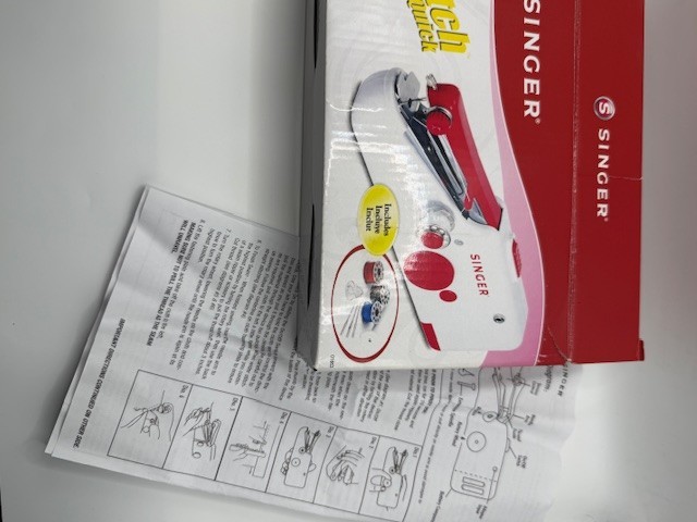 Singer Stitch Sew Quick Handheld Cordless Mending Machine Portable Lightweight