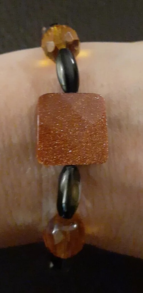 Artisan Goldstone Glass Beaded Bracelet Size Average S-clasp