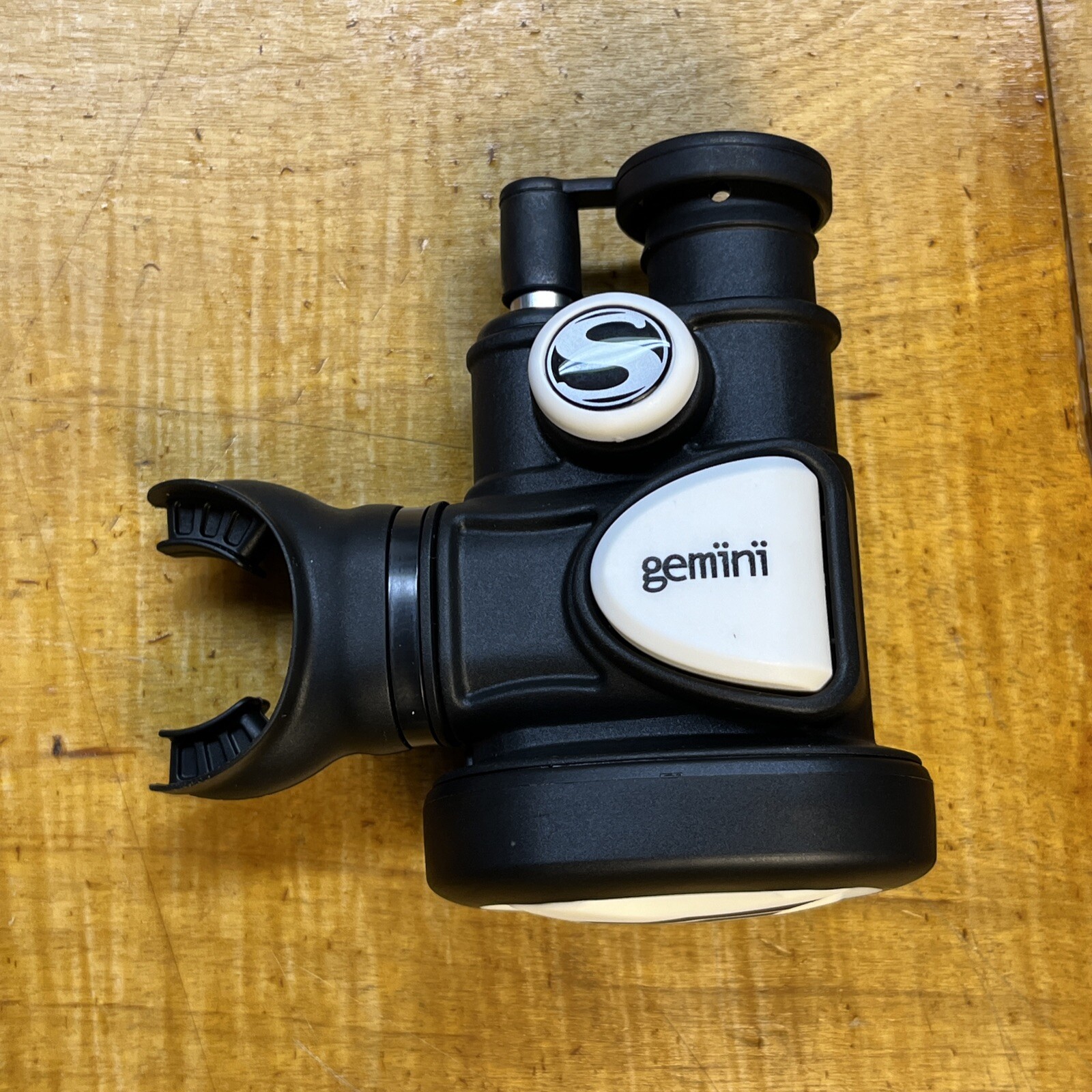 Sherwood Gemini Safe Second - White - Combo BC Inflator/Regulator Scuba Diving