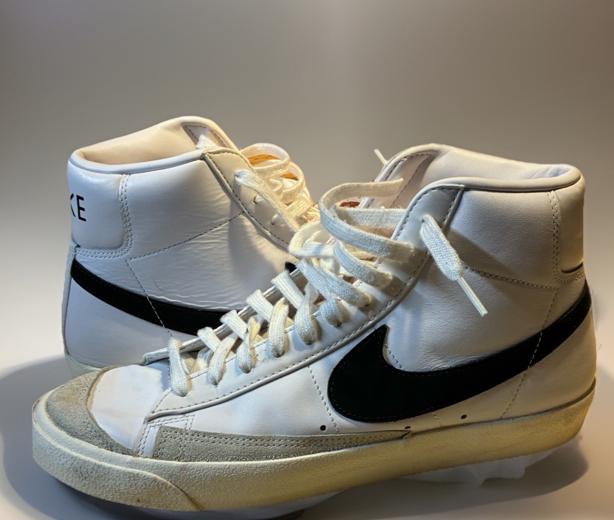 Nike Blazer Mid 77 White Black Mens Size 10 Vintage Style Leather Sneakers 👟