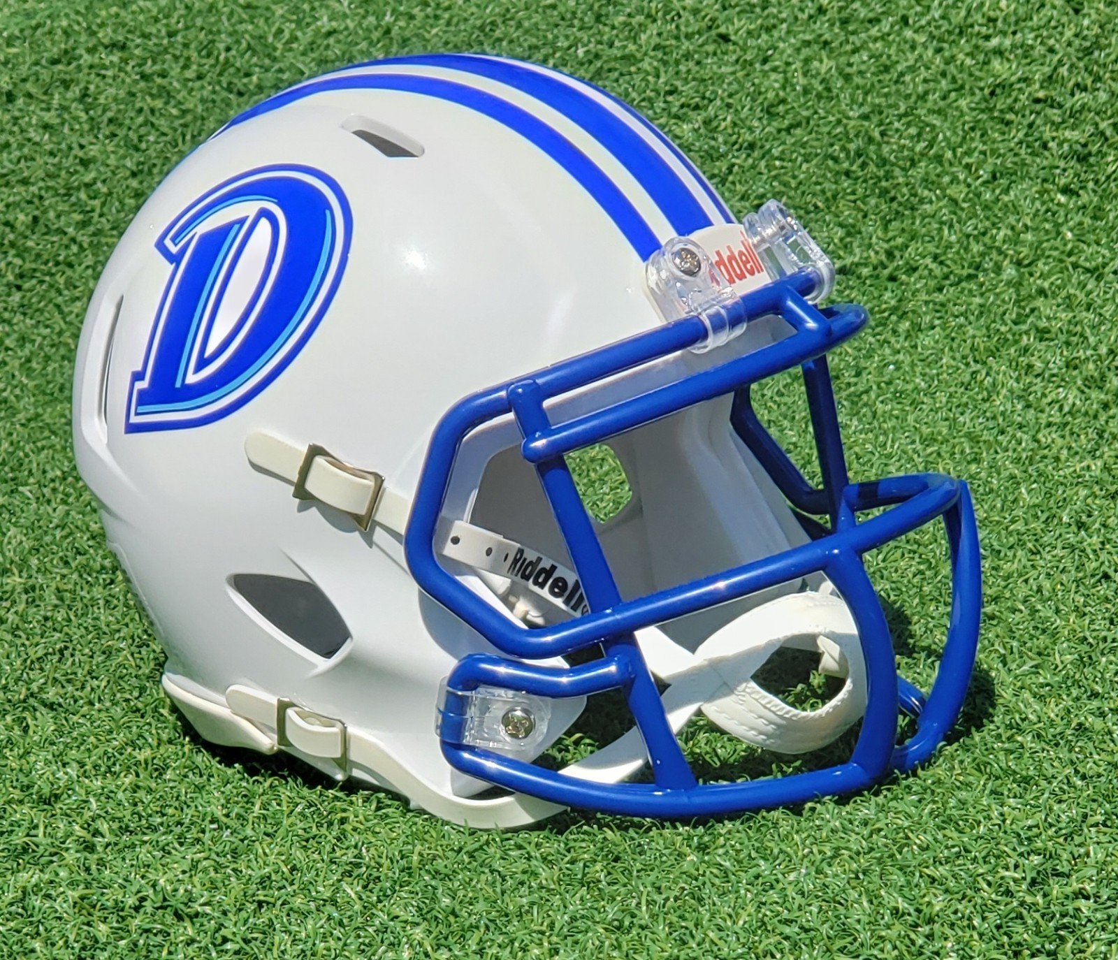 DRAKE UNIVERSITY BULLDOGS THROWBACK FOOTBALL MINI HELMET