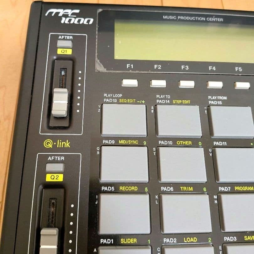 AKAI MPC1000 Black Sampler Sequencer 128MB Expanded JJ-OS w/ Box CF Tested