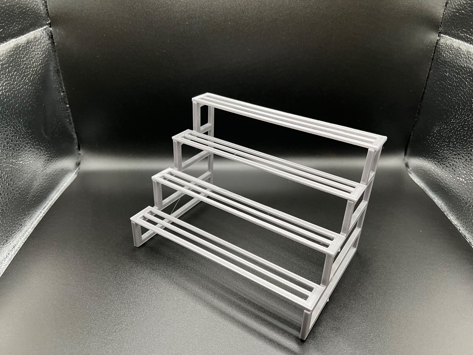 G Scale Bleachers for Model Trains and Slot Cars - Quick and Easy to Assemble