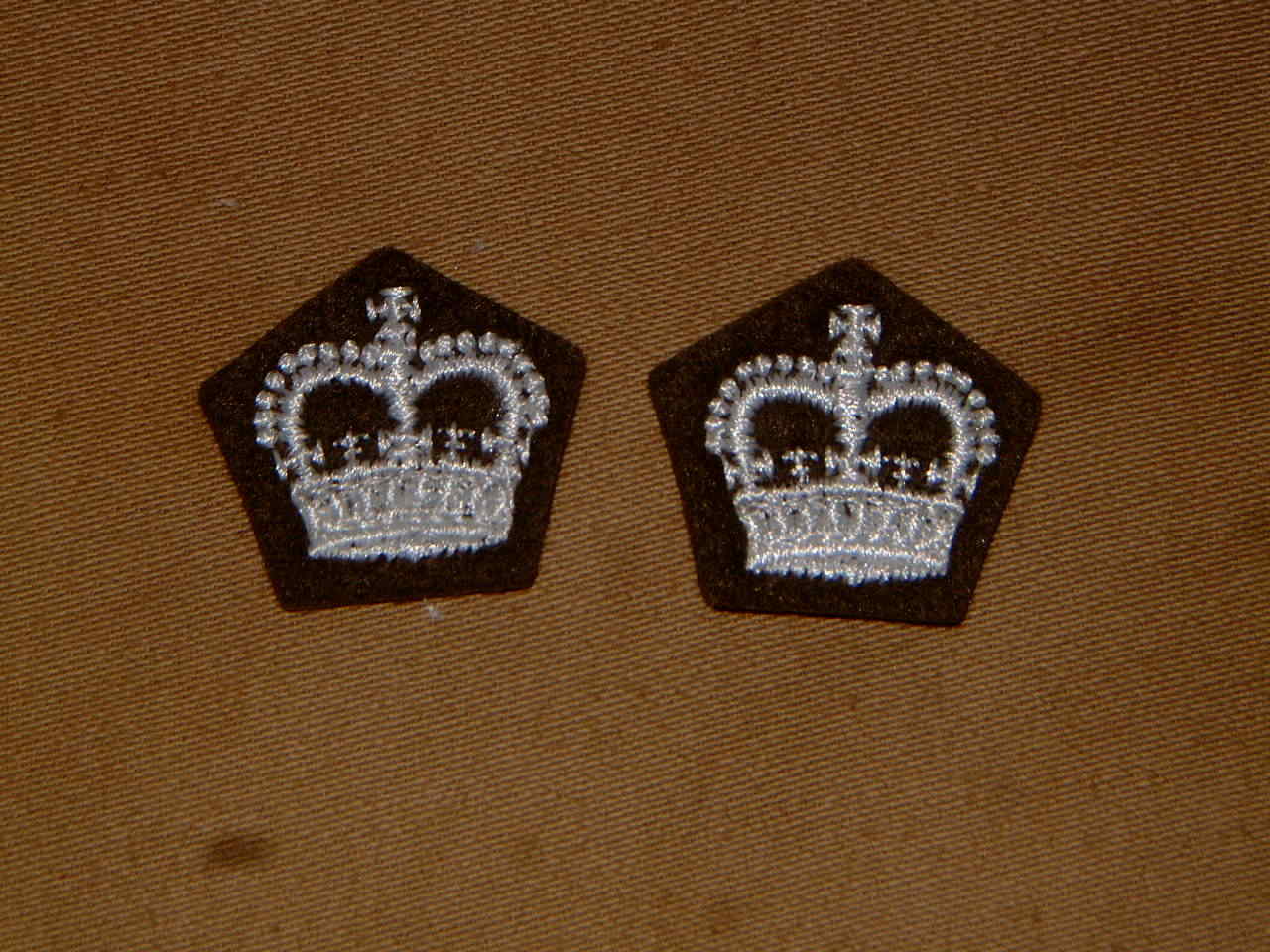 Majors Crowns Sew on Woven Badges Crown British Army (1)