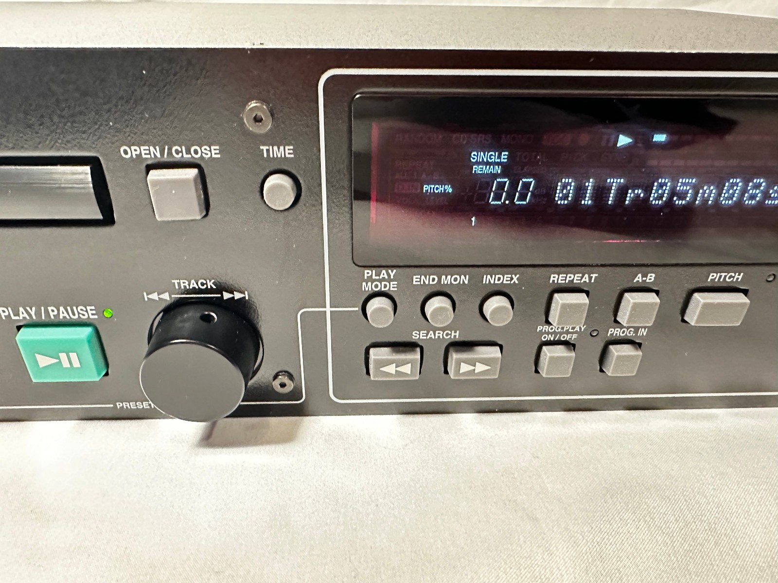 Denon DN-C630 Professional Rack Mount CD Player
