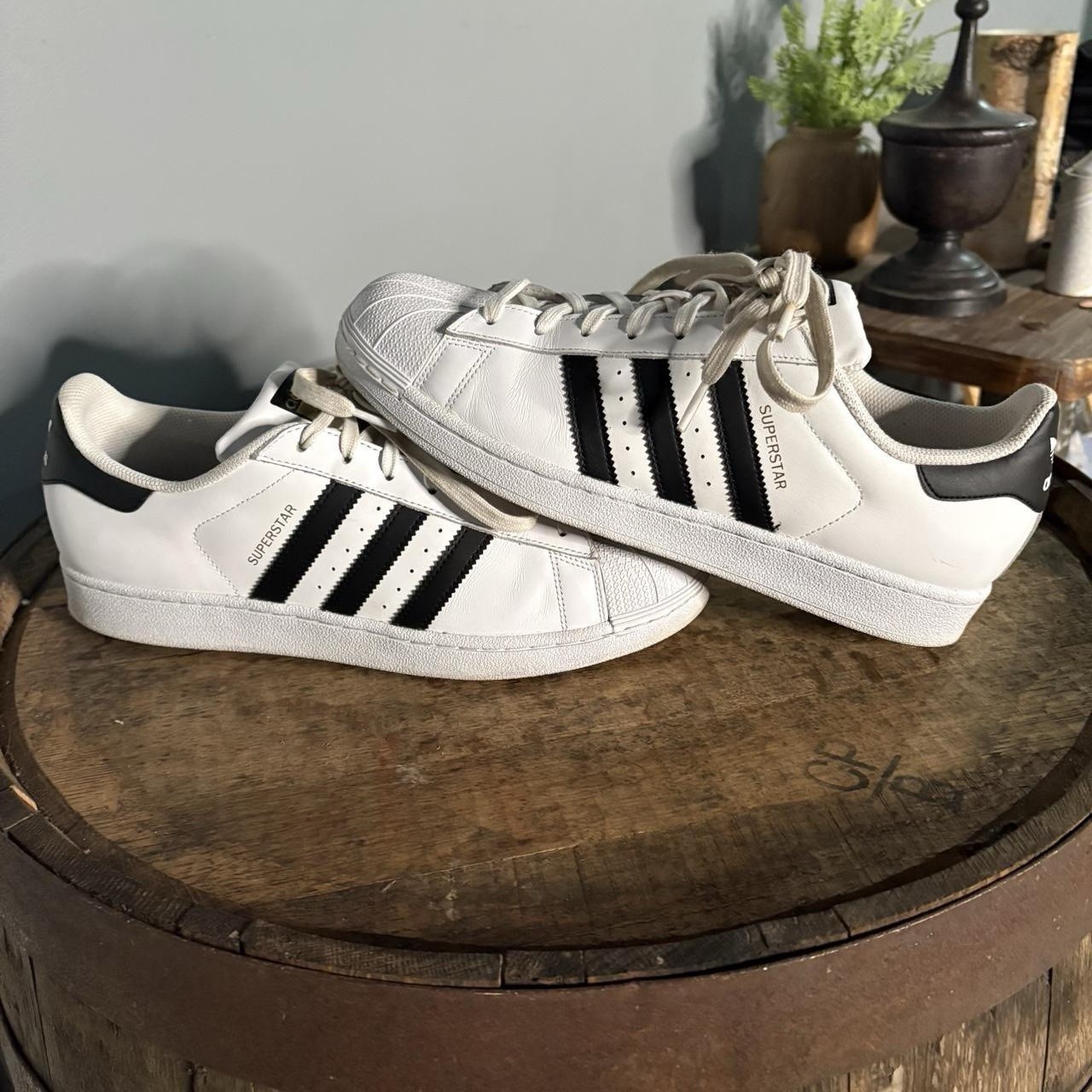 Adidas superstar white mens size 11