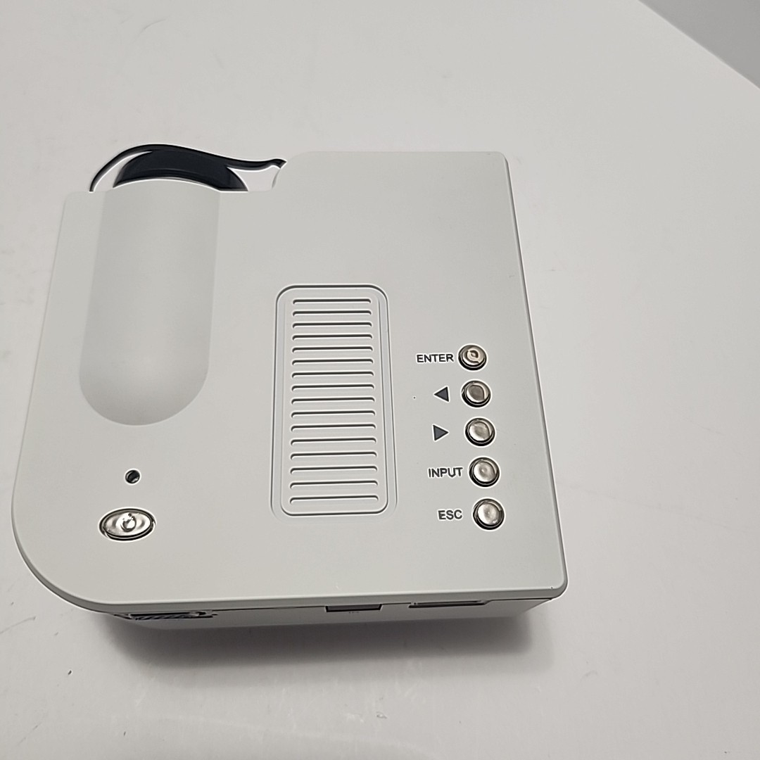 LED Entertainment Projector LCD Image System Projects Up To 60" (Portable Mini)