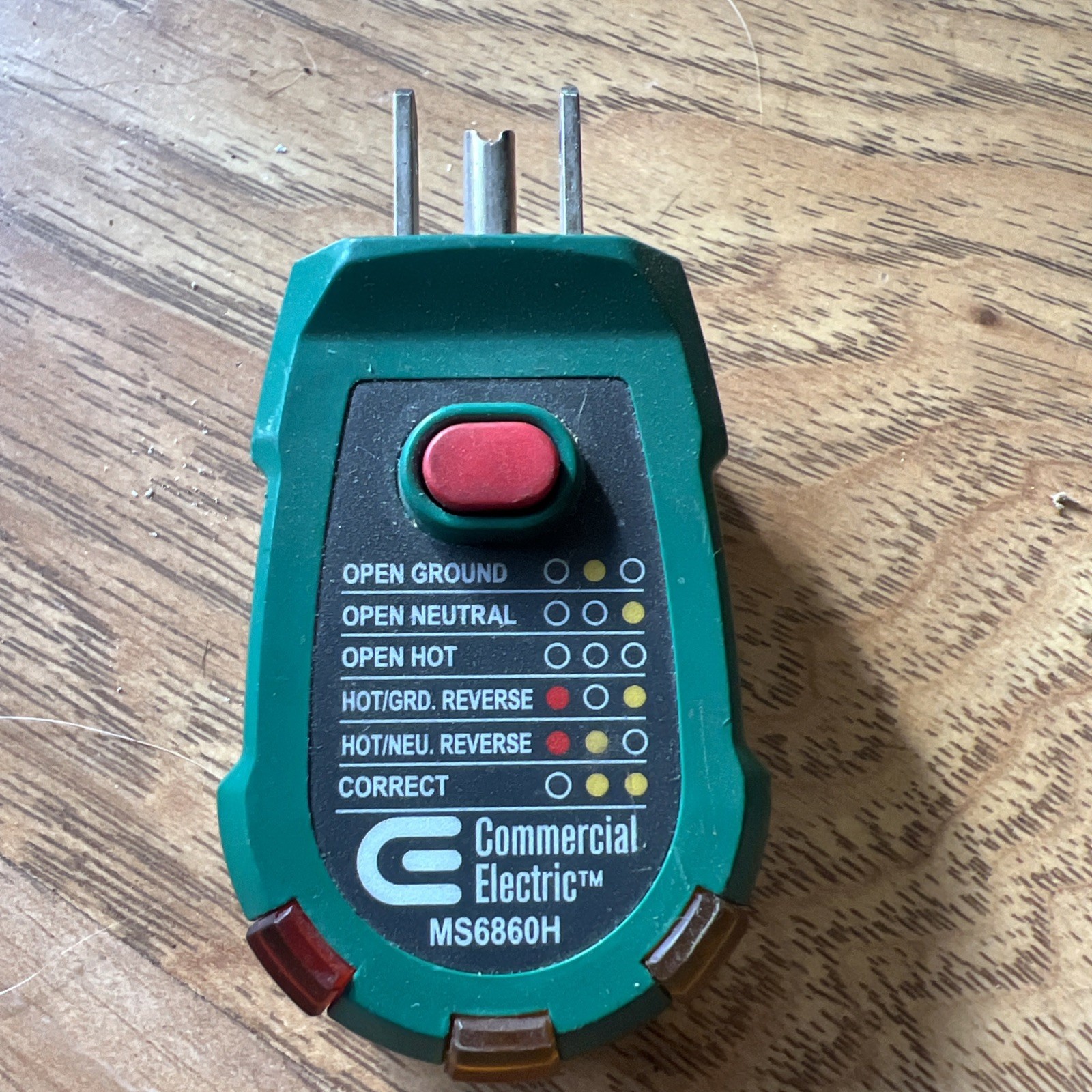 ELECTRICAL: OUTLET RECEPTACLE TESTER ANALYZER. By Commercial Electric MS6860H