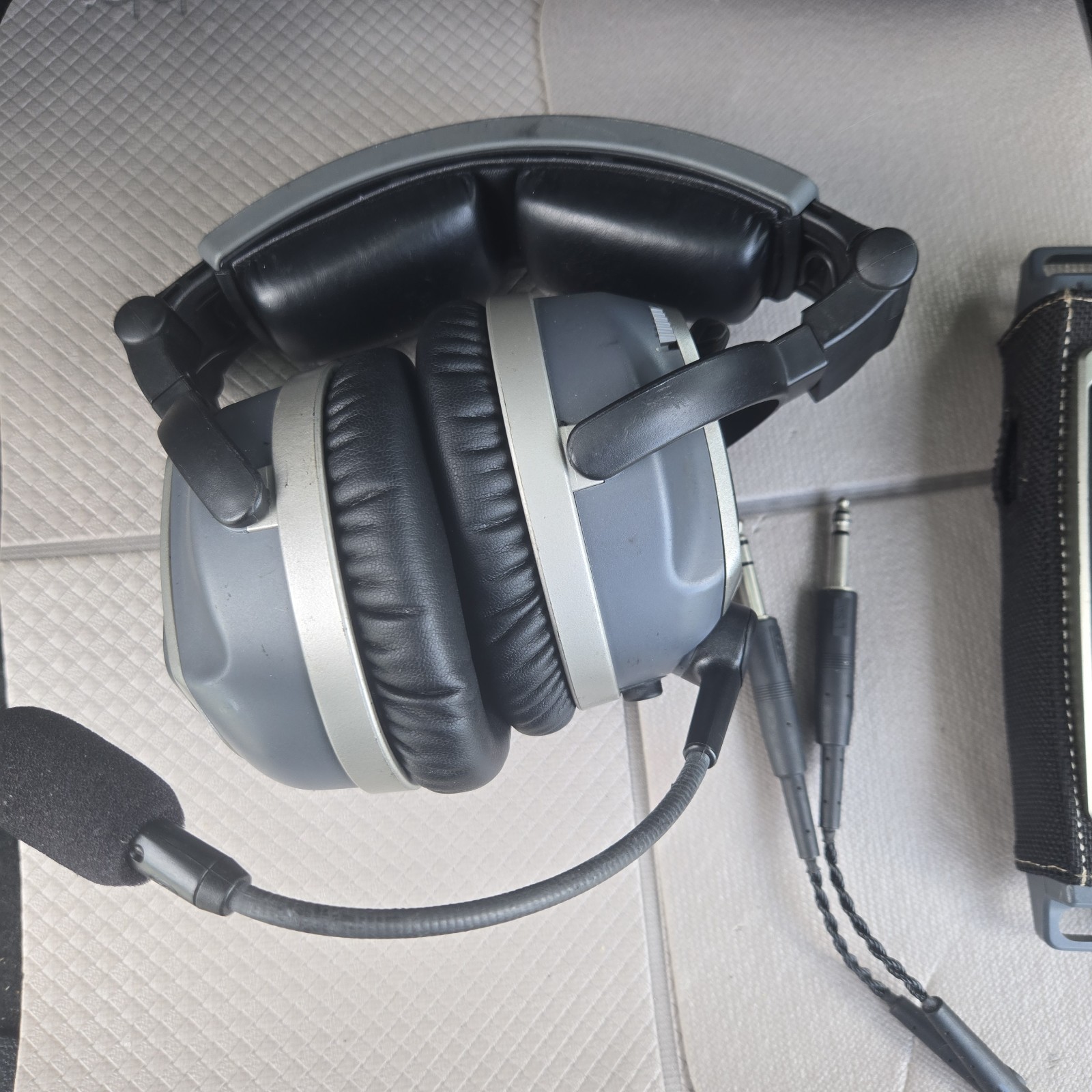 Lightspeed Tango Wireless ANR Aviation Headset Bluetooth With Dual GA Plugs