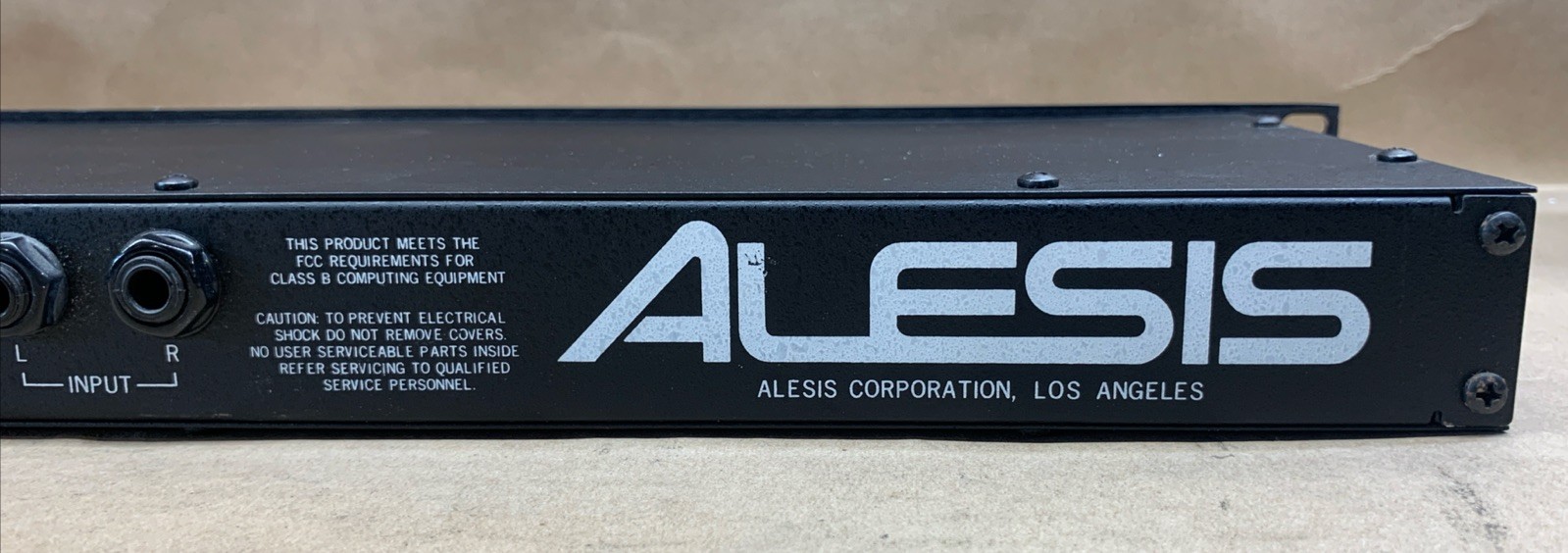 ALESIS MIDIVERB II 16 Bit Digital Effects Processor No Adapter- TESTED WORKING