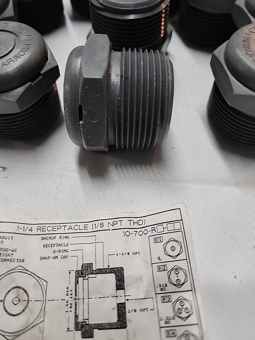 10 Pcs. COMPAC ENGINEERING 10-793-R Float Switch Housing NEW Single Hole 1¼" NPT