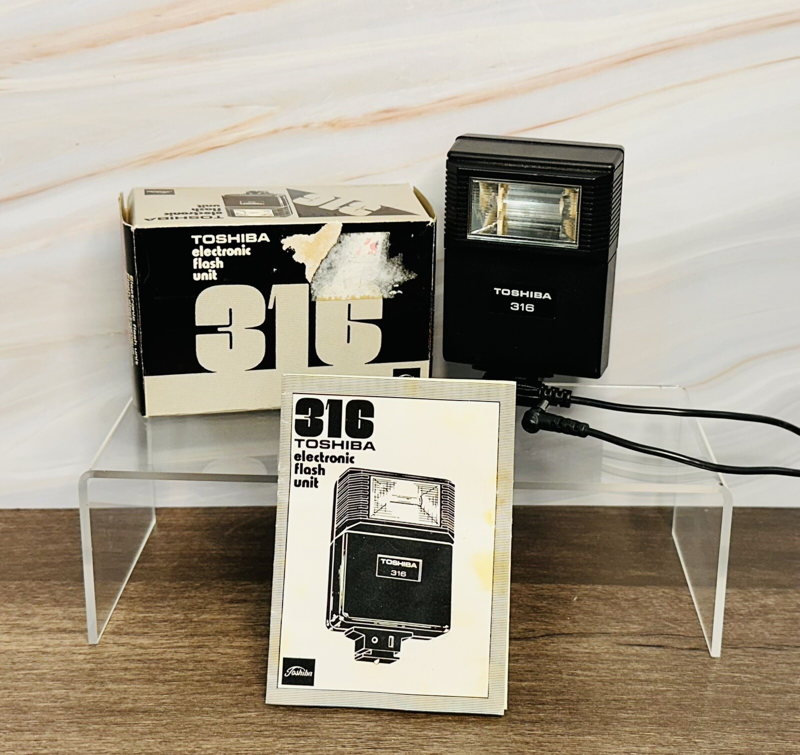 Toshiba 316 Electronic Flash Unit Made In Japan
