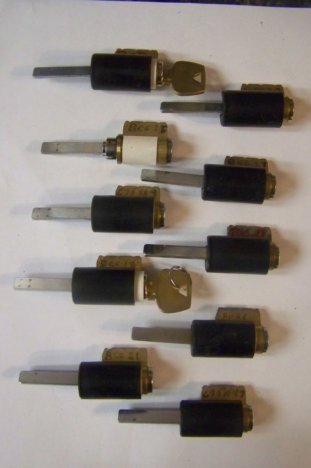 YALE OEM  cylinders with Sargent LA keyway for 1800 series lever locks used