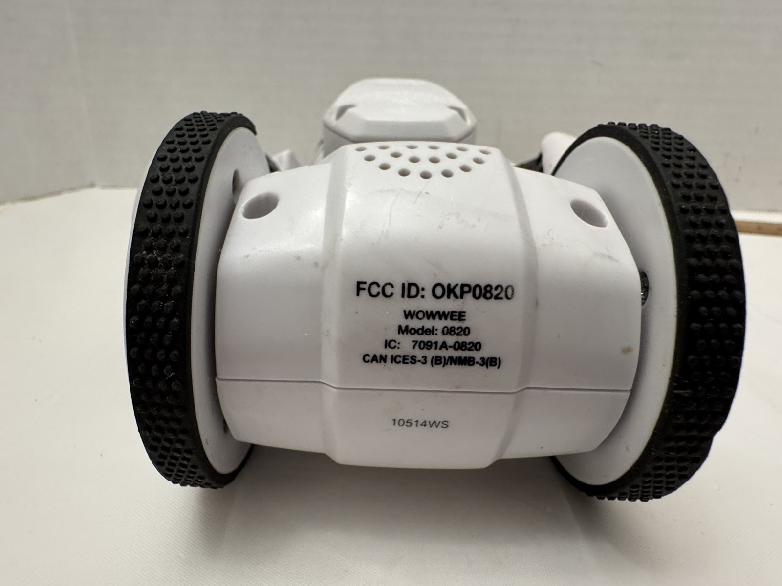 WowWee MiP White & Black Robot, Self Balancing Tested & Working!
