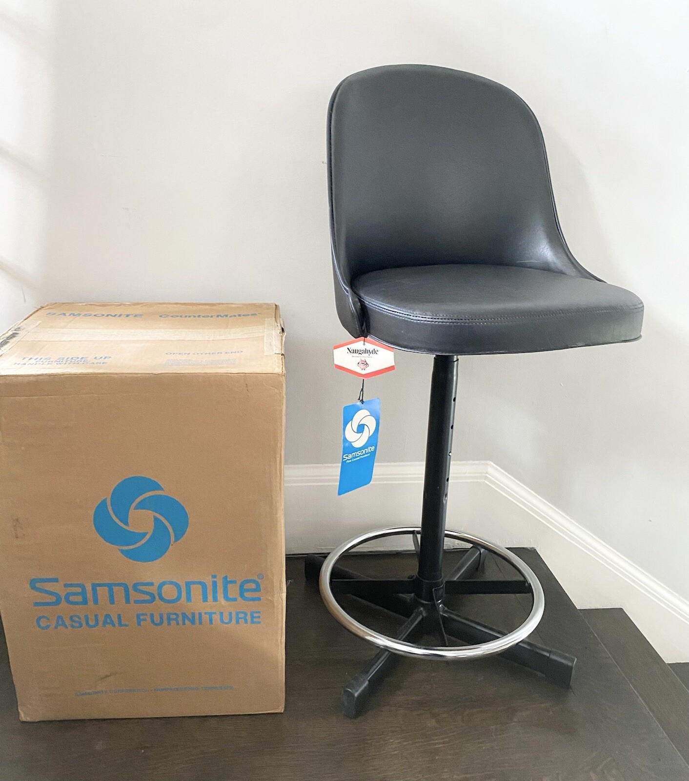 NOS Samsonite MCM Black Vinyl Chrome Adjustable Bar Counter  Stool Barstool